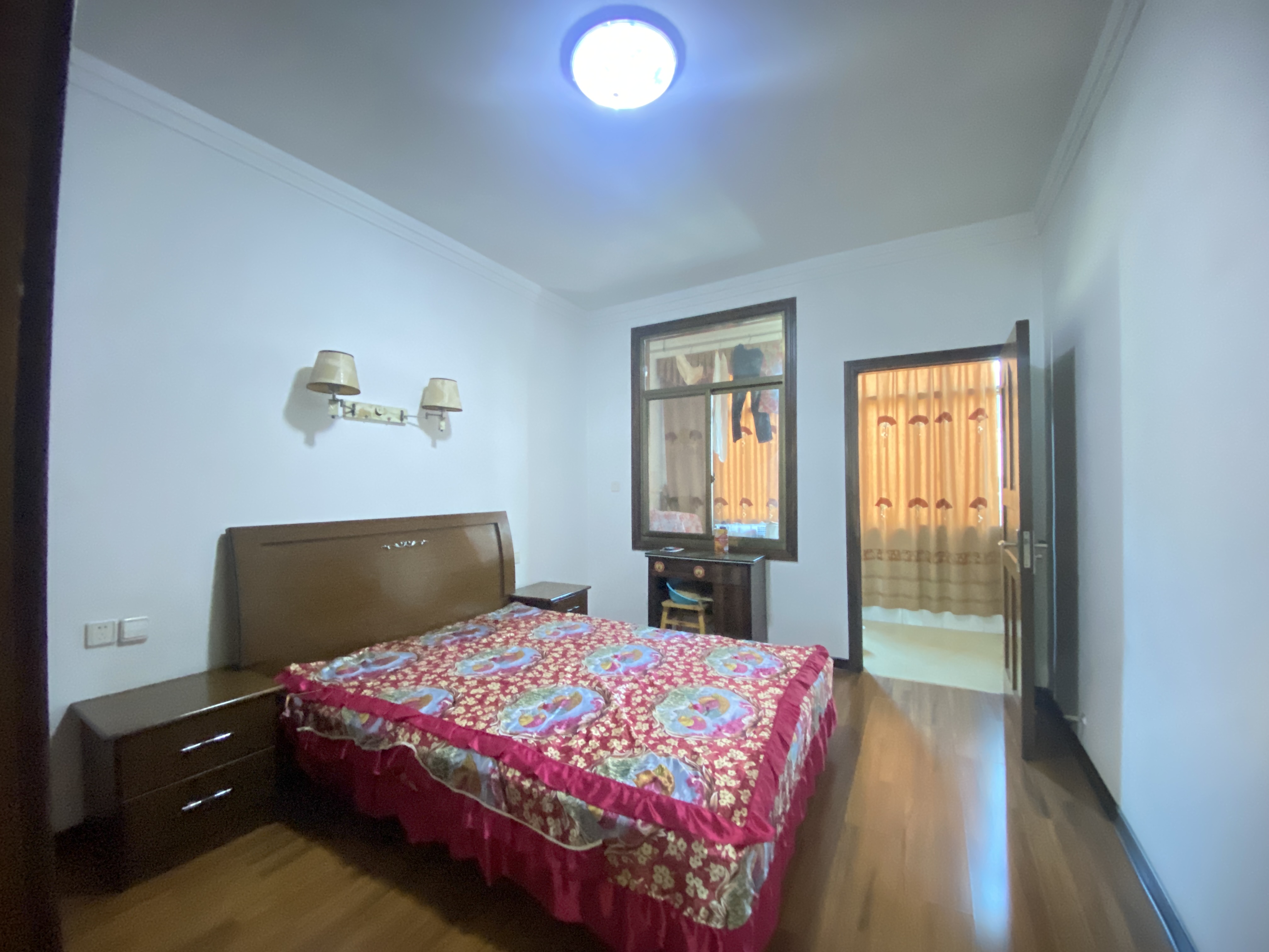 金谷市场 3室2厅2卫 45.8万 金谷市场 3室2厅2卫 45.8万客厅