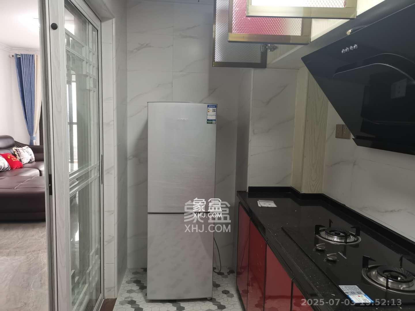 奥克斯缔壹城  3室2厅1卫   2600.00元/月室内图