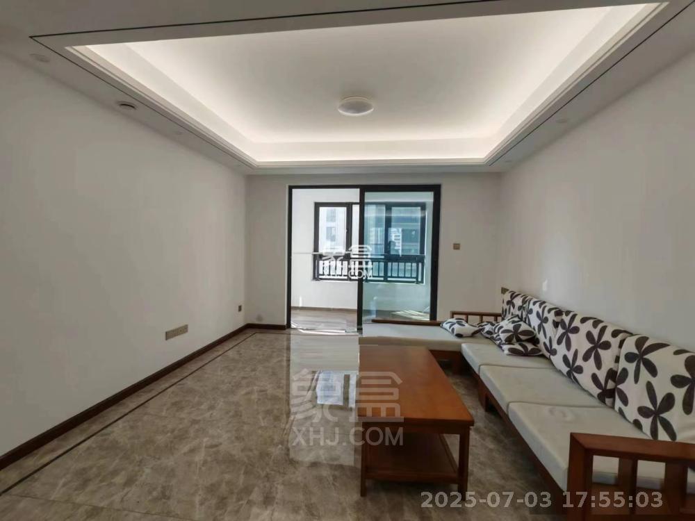 城际空间站 4室2厅2卫 1800.0元/月 城际空间站 4室2厅2卫 1800.0元/月户型图