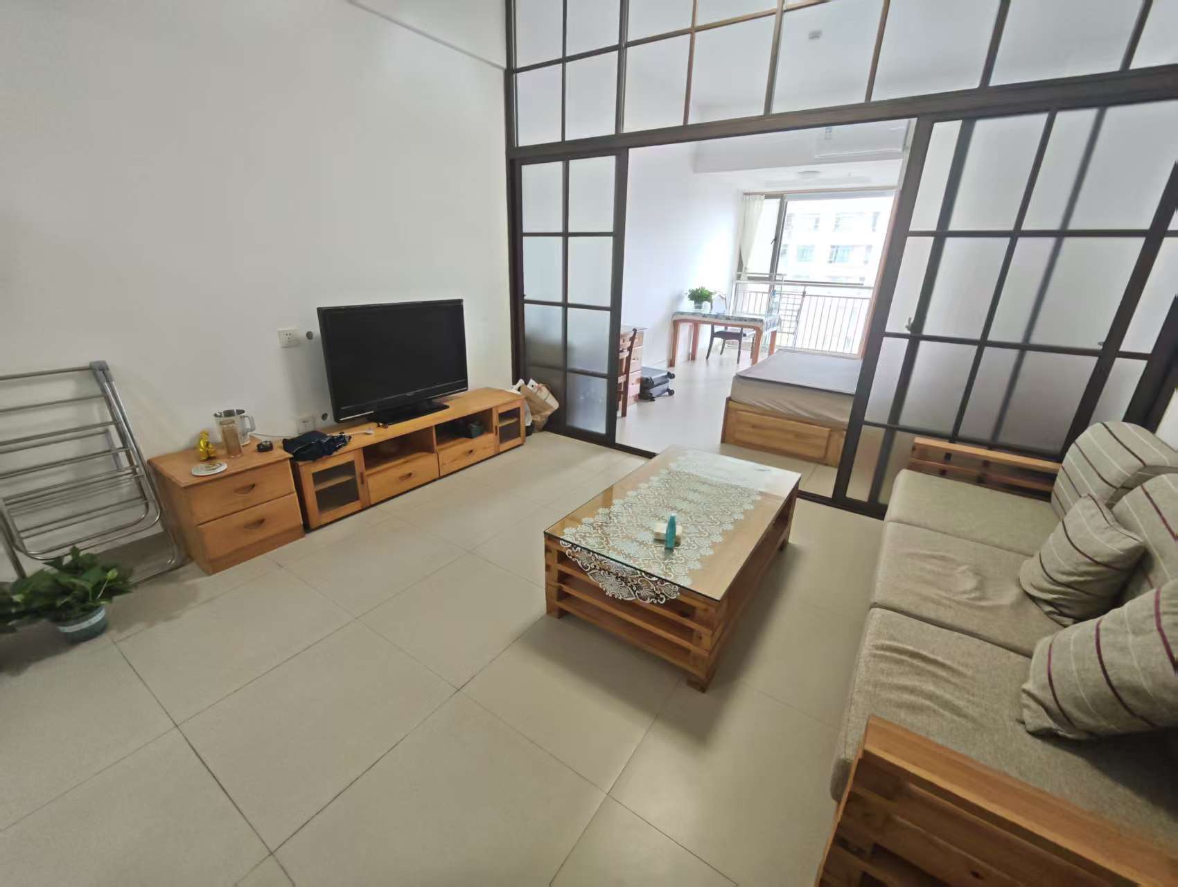 海岸壹号  1室1厅1卫   2000.00元/月室内图