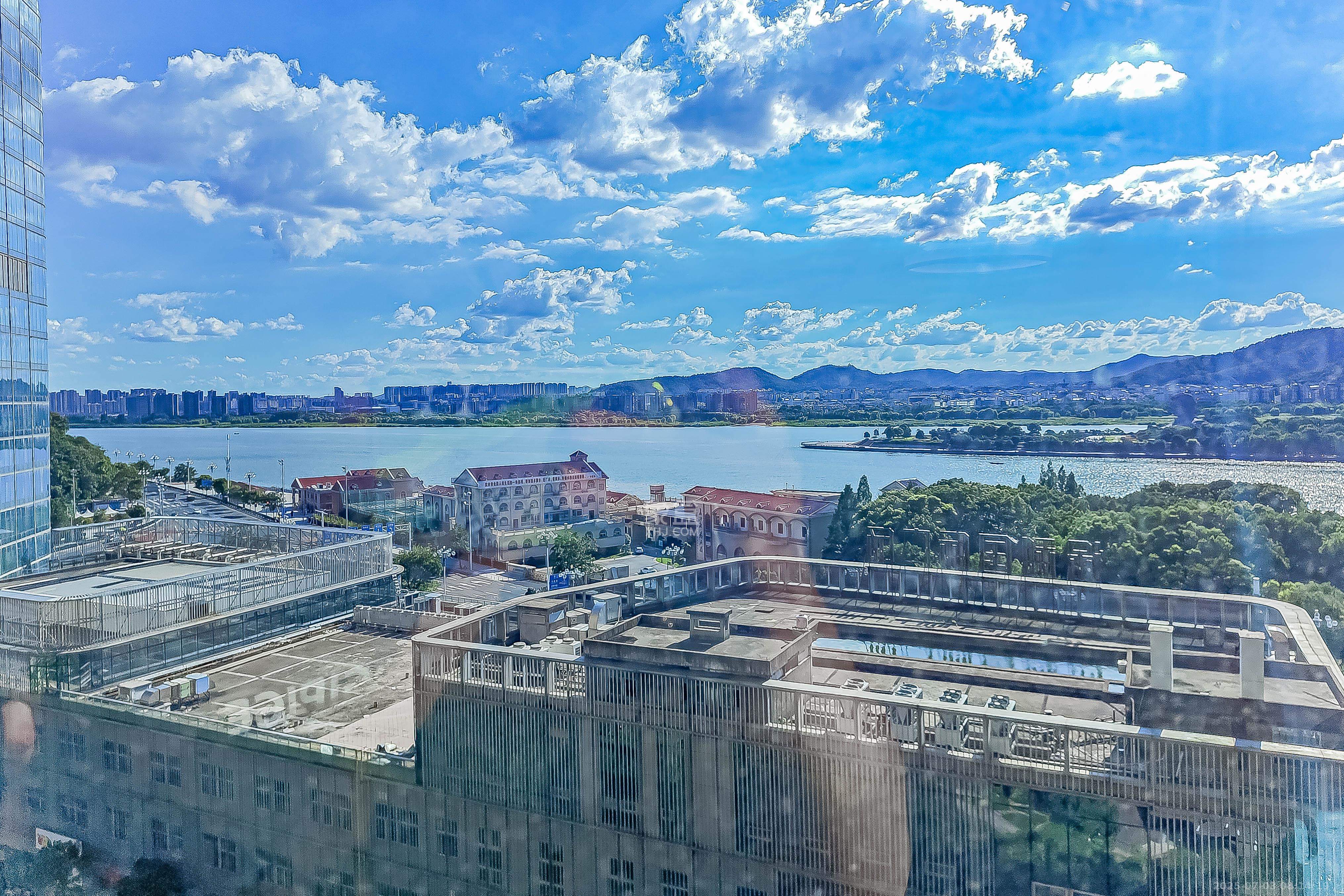 保利国际广场 4室2厅3卫 780.0万 保利国际广场 4室2厅3卫 780.0万小区图