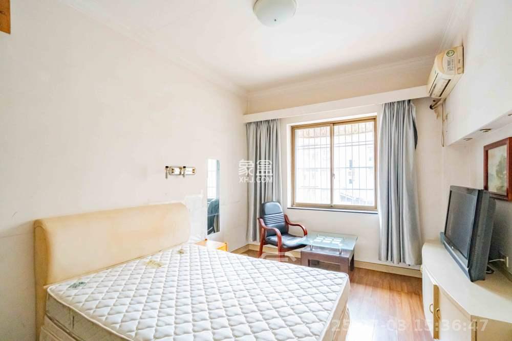 湖南省石油总公司宿舍  4室2厅2卫    3600.0元/月室内图