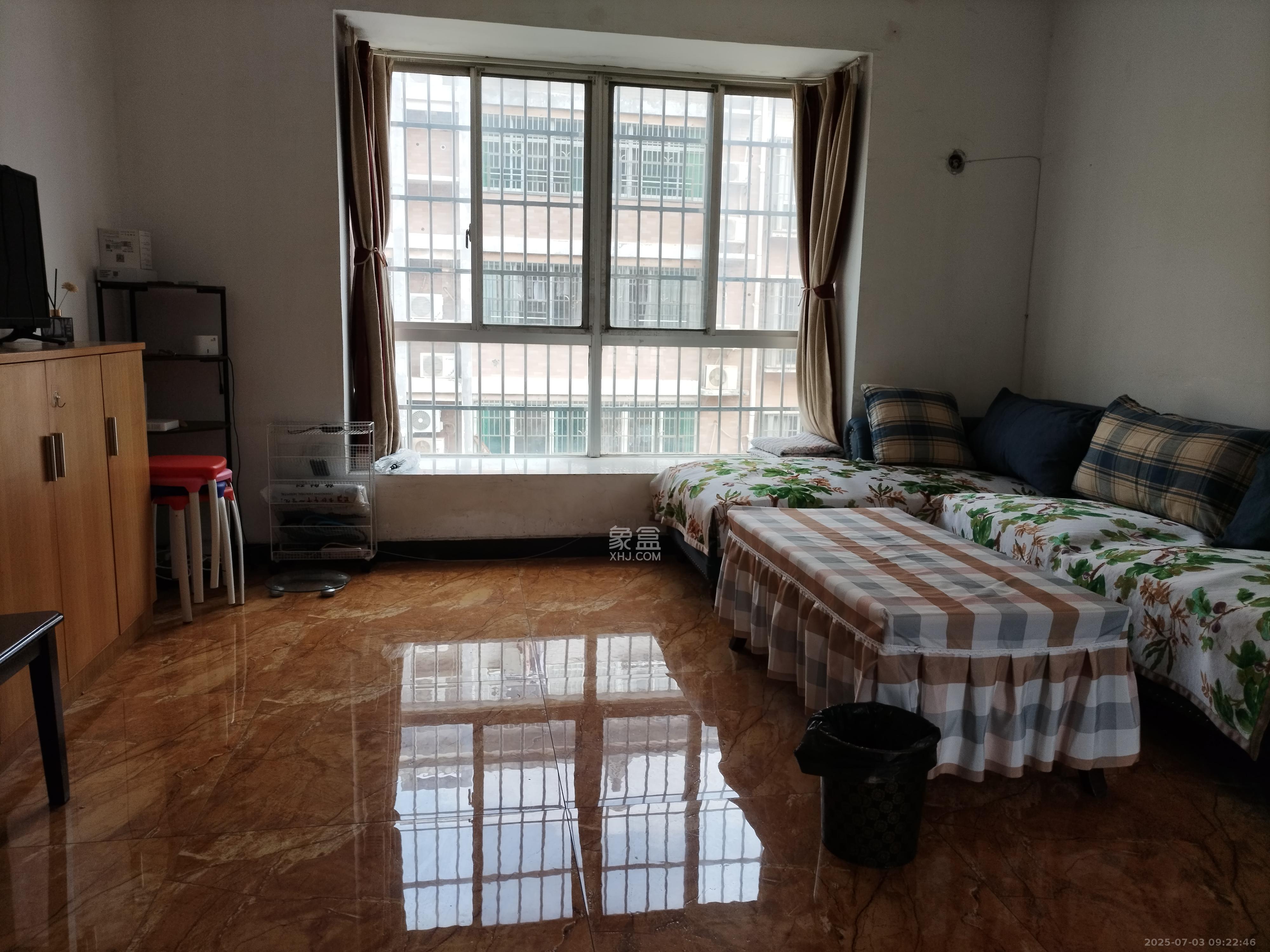 三0一佳园  3室1厅1卫   1500.00元/月