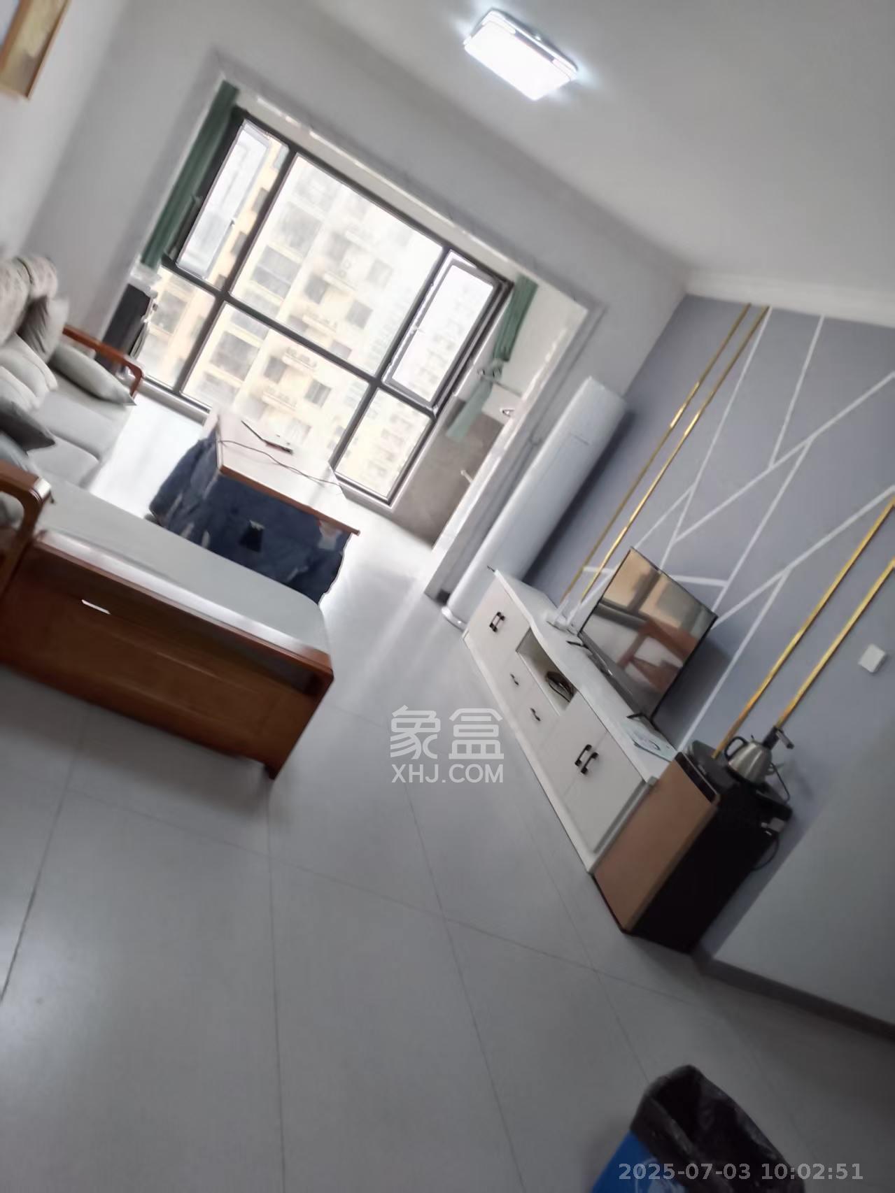 长房明宸府  4室1厅1卫   2500.00元/月
