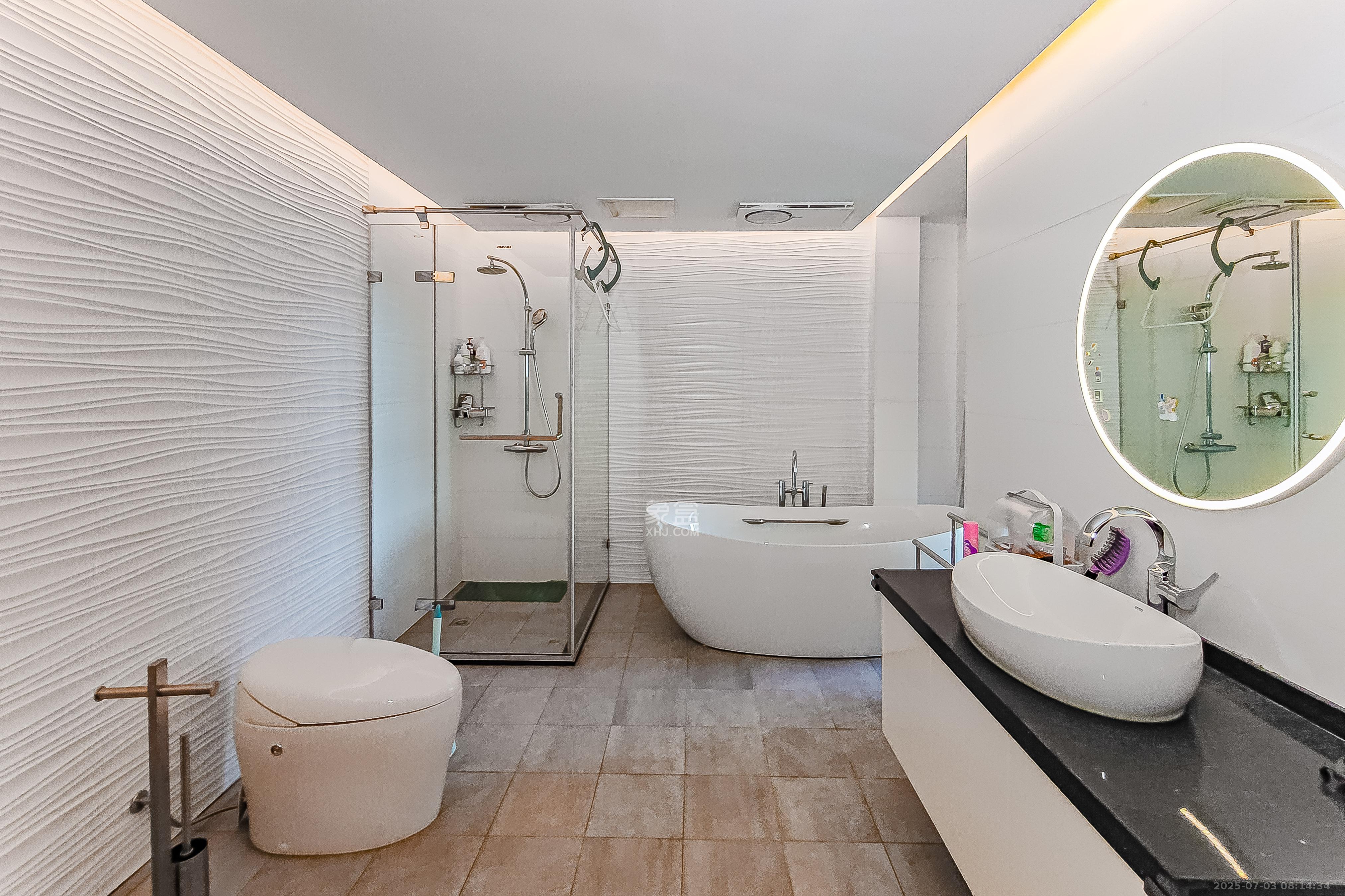 保利国际广场 4室2厅3卫 780.0万 保利国际广场 4室2厅3卫 780.0万卫生间