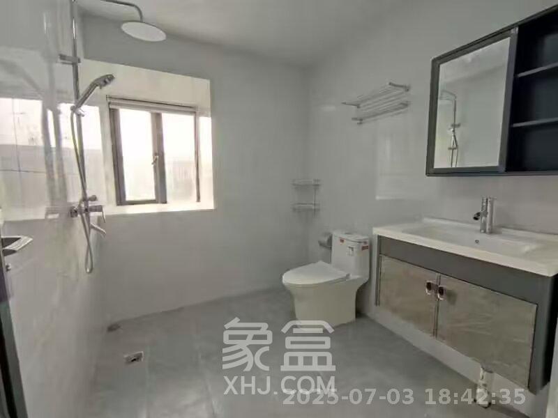 长房时代城  3室2厅2卫   3200.00元/月室内图