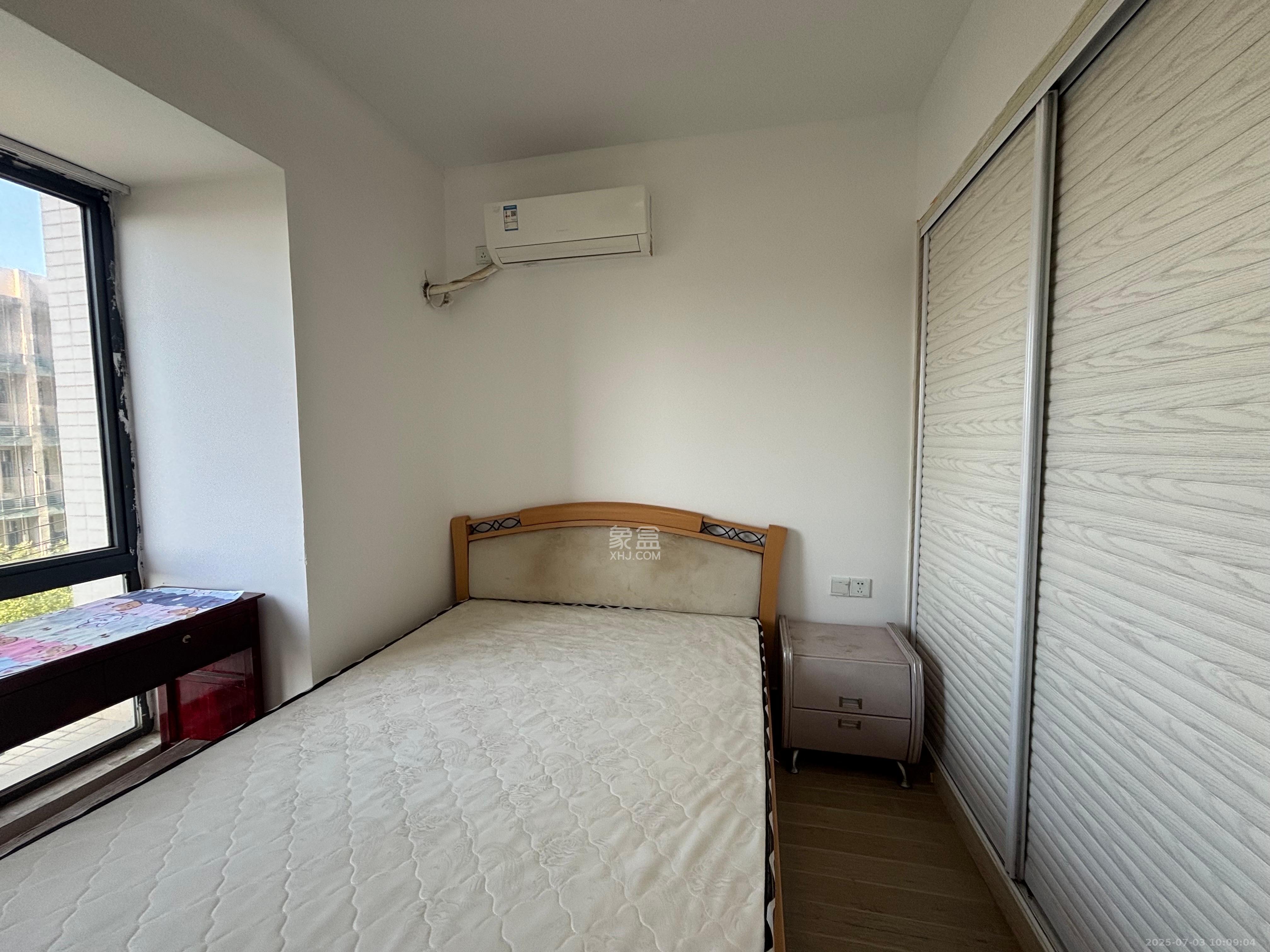 中建芙蓉工社  2室2厅1卫    1600.0元/月室内图