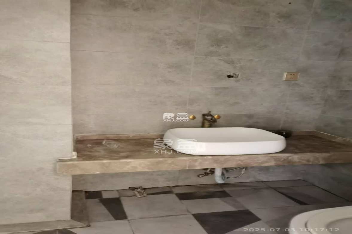 旭辉国际广场(永升商业广场)  1室1厅1卫    6600.0元/月 旭辉国际广场(永升商业广场)  1室1厅1卫    6600.0元/月室内图