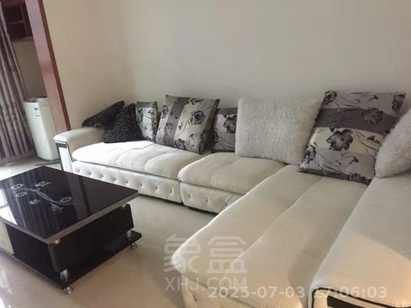 圣华名城建设北路110号 2室1厅1卫 1300.0元/月 圣华名城建设北路110号 2室1厅1卫 1300.0元/月室内图