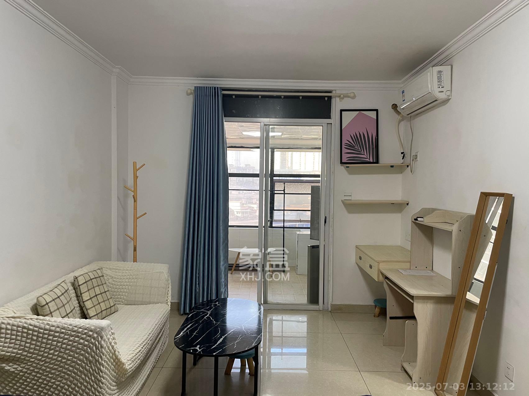 蓝湾国际广场  1室1厅1卫    1600.0元/月室内图