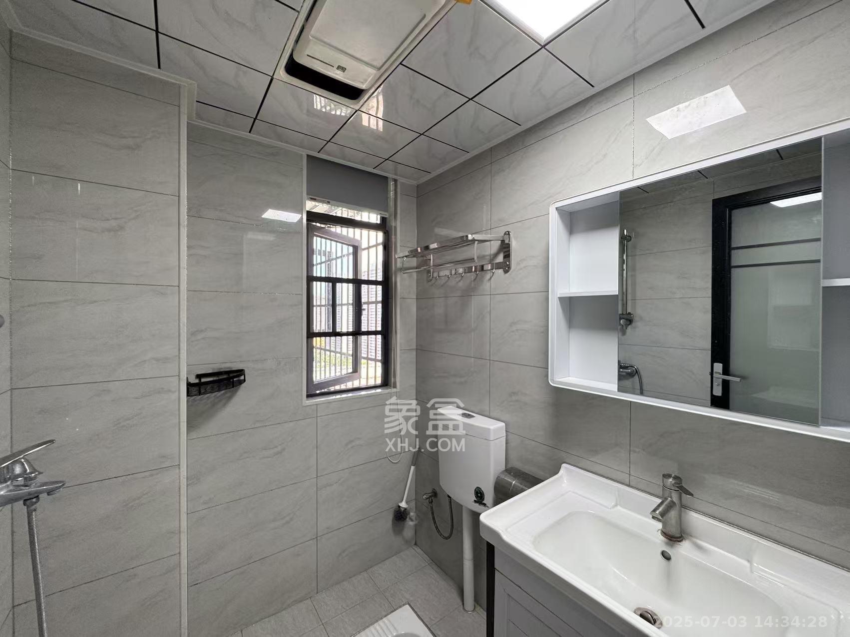 嘉雨兴园  2室1厅1卫    2800.0元/月室内图