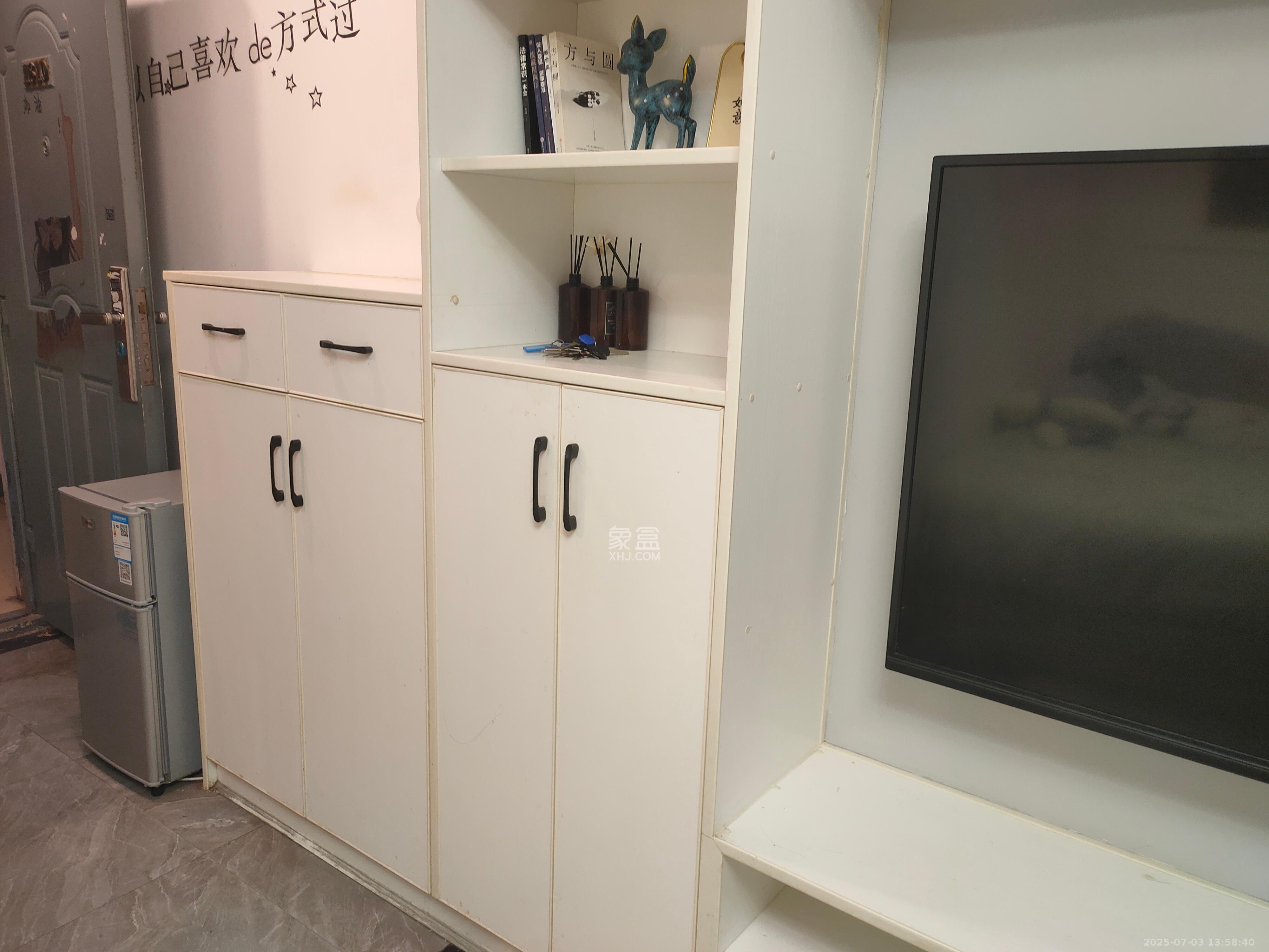 锦华时代  1室1厅1卫   1500.00元/月室内图