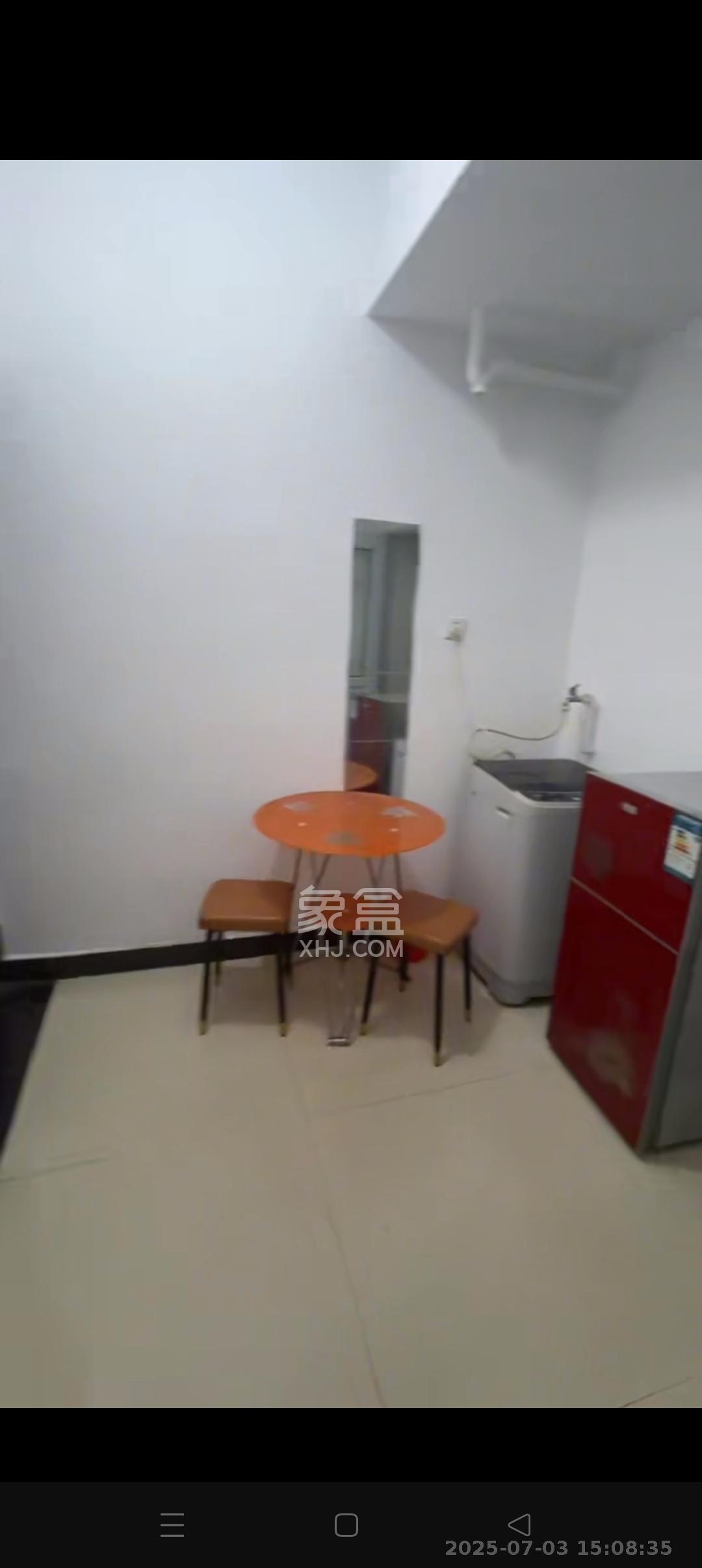 后湖小区 1室2厅1卫 1500.0元/月 后湖小区 1室2厅1卫 1500.0元/月室内图