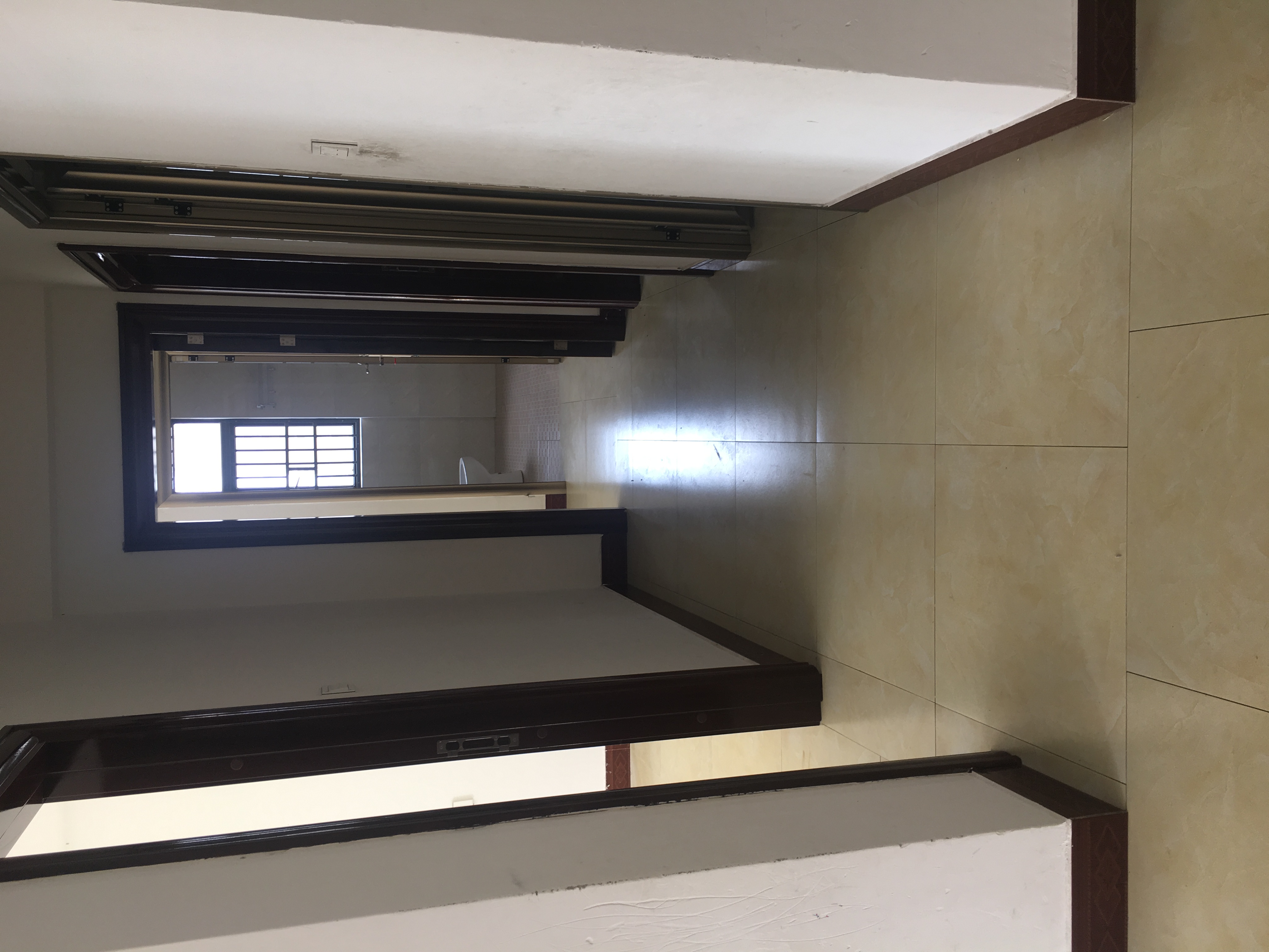 五源河公寓B区 3室2厅2卫 2300.0元/月 五源河公寓B区 3室2厅2卫 2300.0元/月室内图