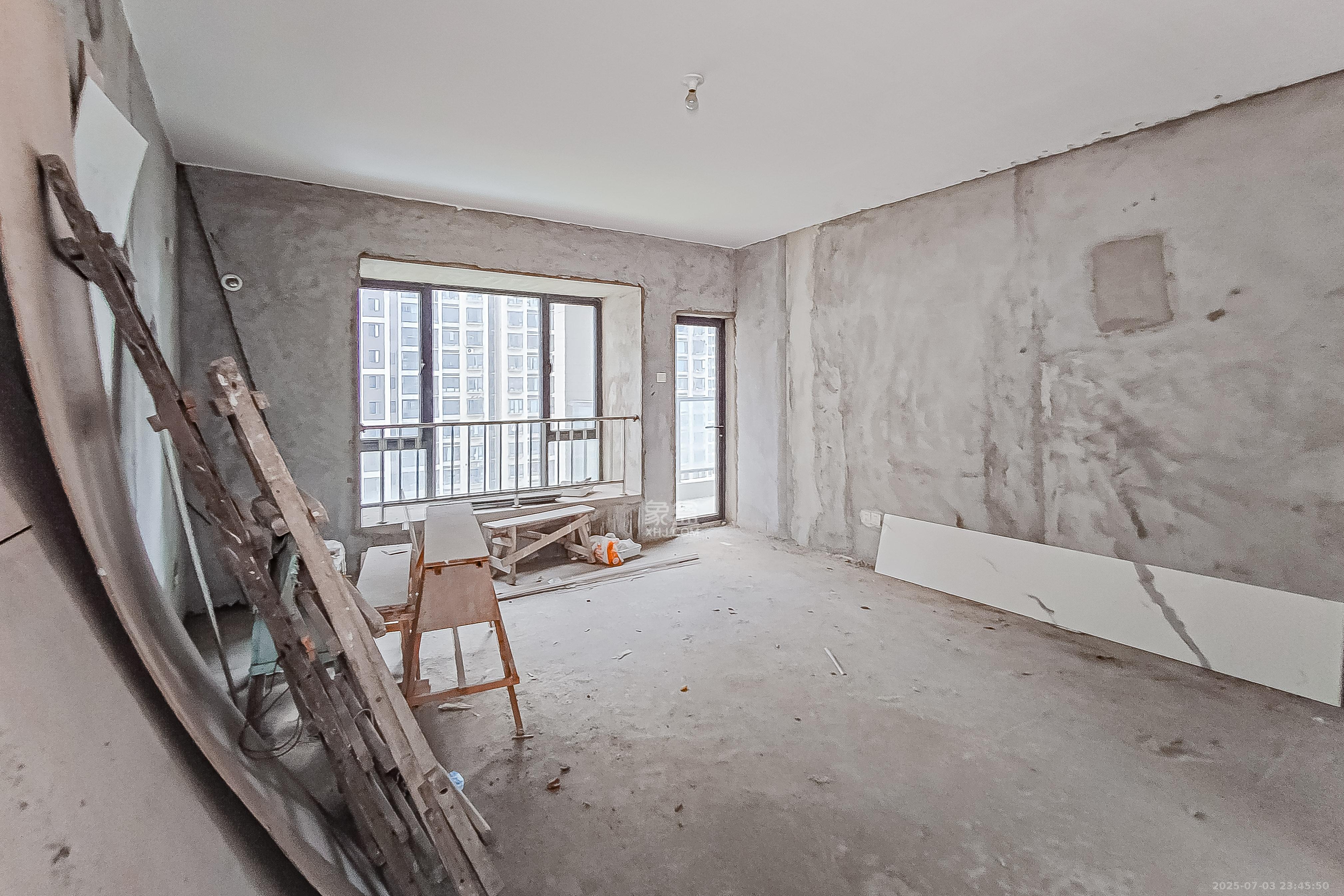 蓝山郡 4室2厅2卫 108.0万 蓝山郡 4室2厅2卫 108.0万客厅