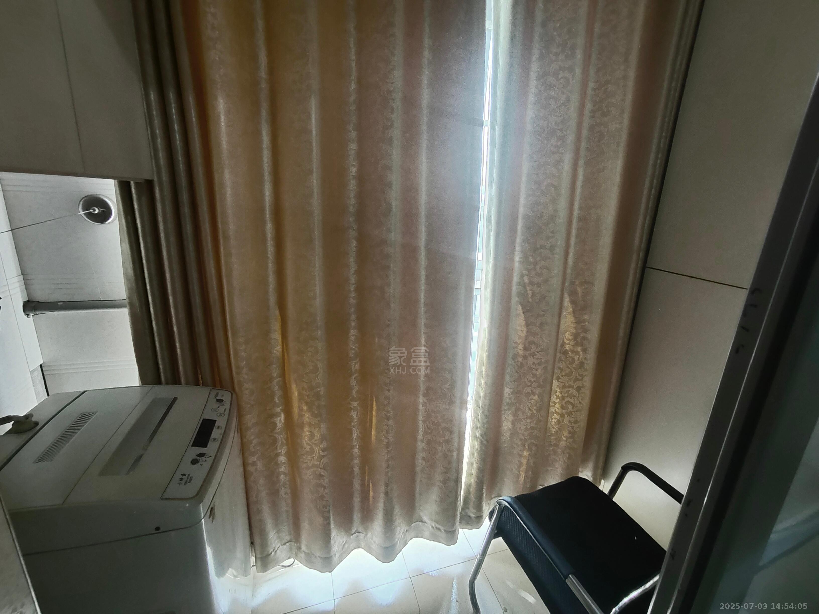 文化园三期  2室2厅1卫    1300.0元/月 文化园三期  2室2厅1卫    1300.0元/月室内图