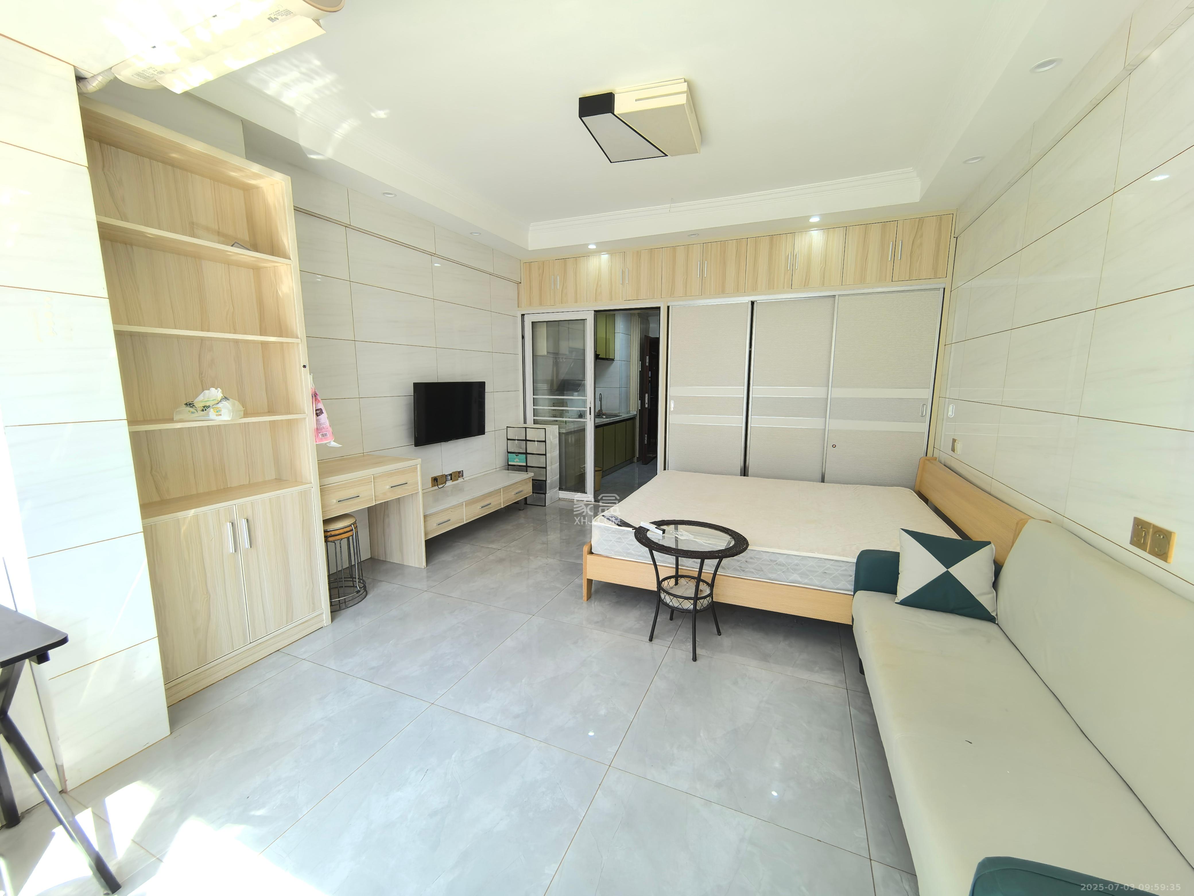 江山帝景哈佛  1室1厅1卫    1300.0元/月 江山帝景哈佛  1室1厅1卫    1300.0元/月室内图