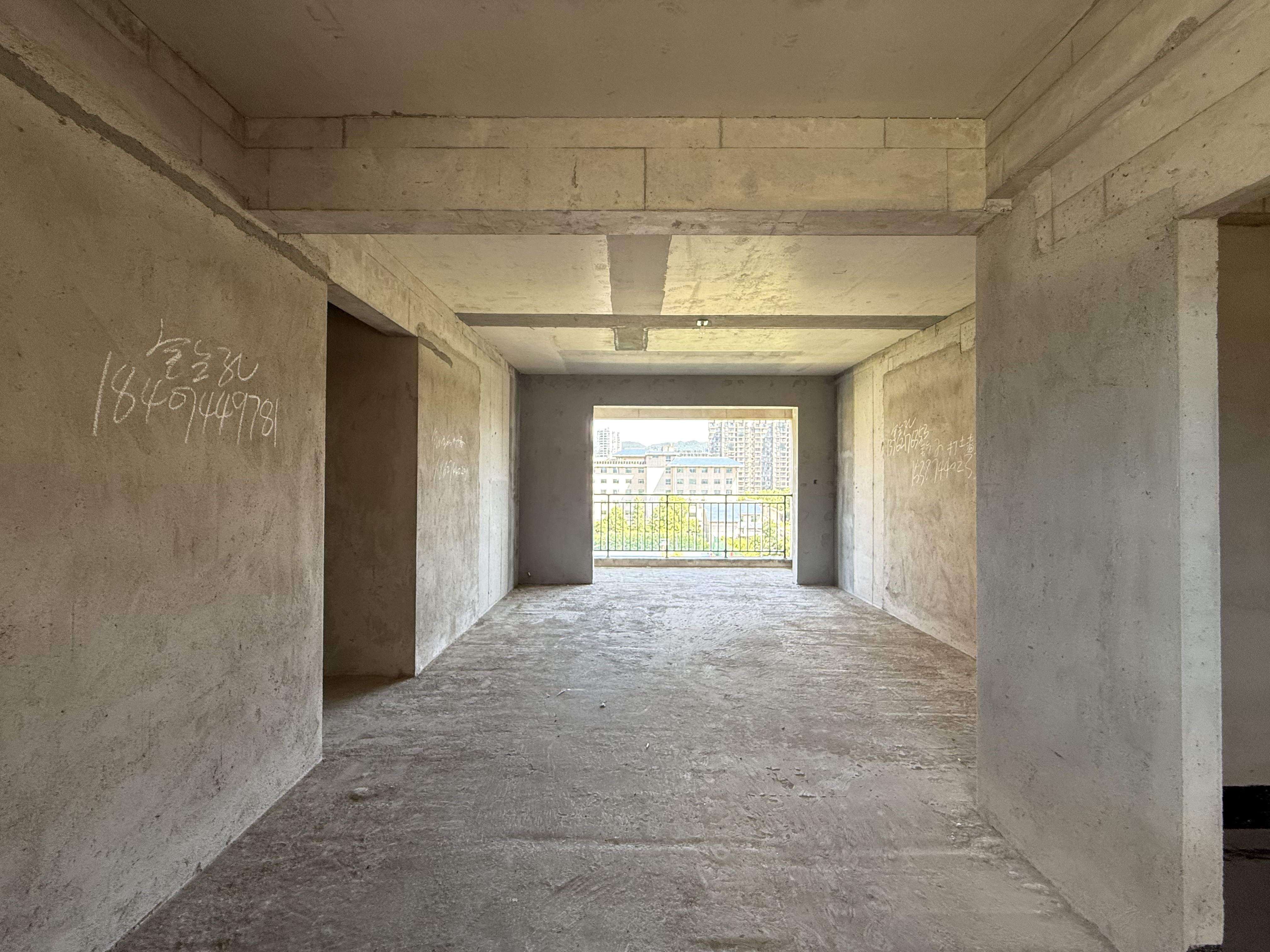 东科悦府 3室2厅2卫 72.8万 东科悦府 3室2厅2卫 72.8万客厅