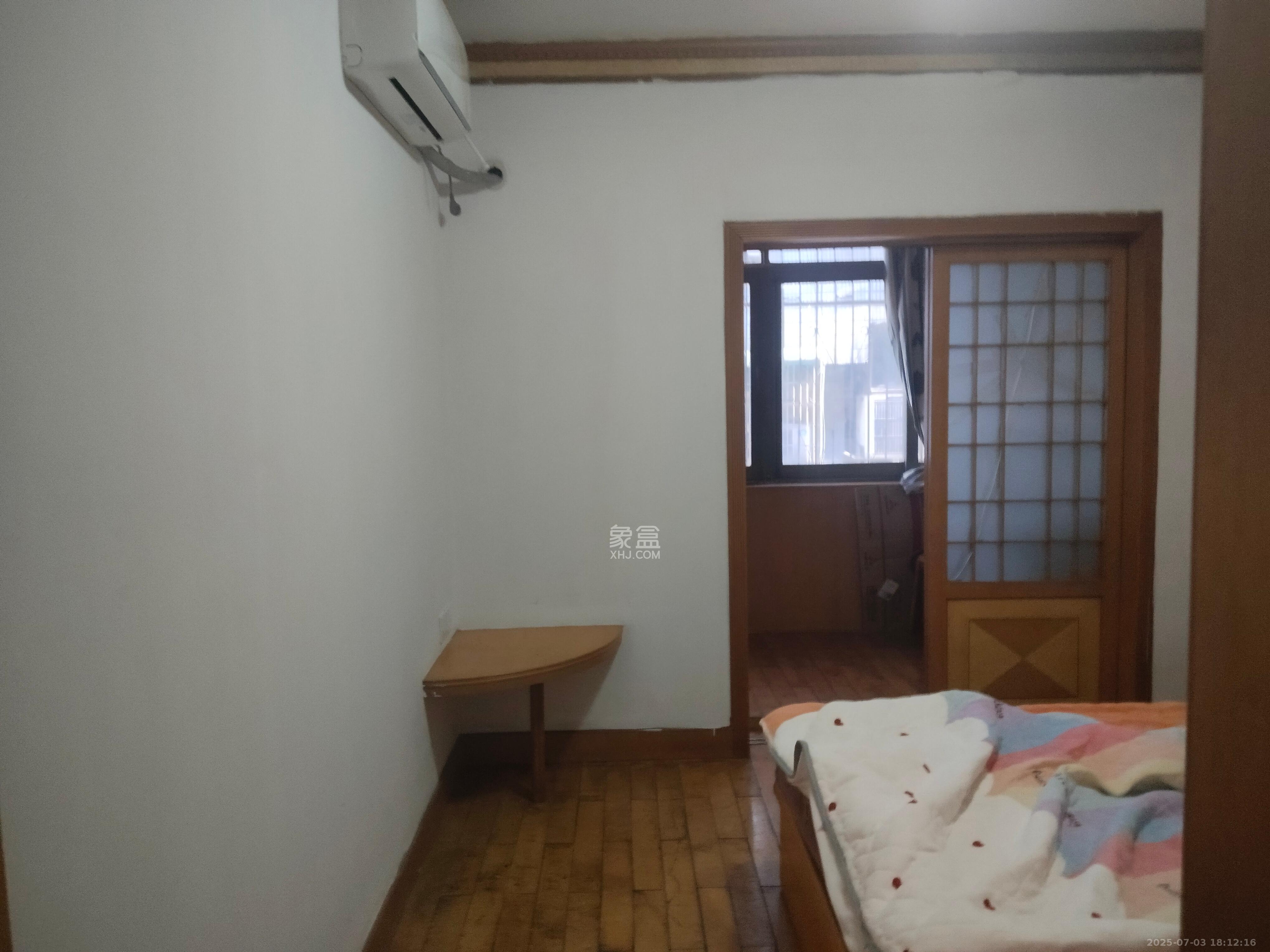 红旗区五片  2室1厅1卫    1700.0元/月室内图