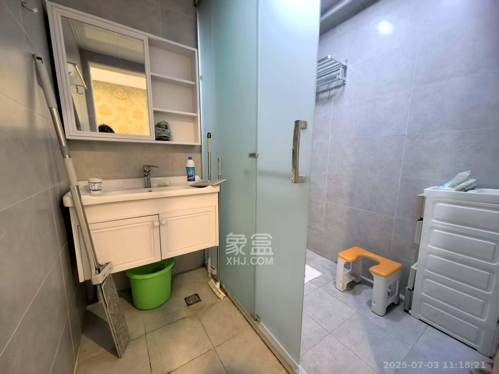 保利国际广场 1室1厅1卫 4600.0元/月 保利国际广场 1室1厅1卫 4600.0元/月室内图