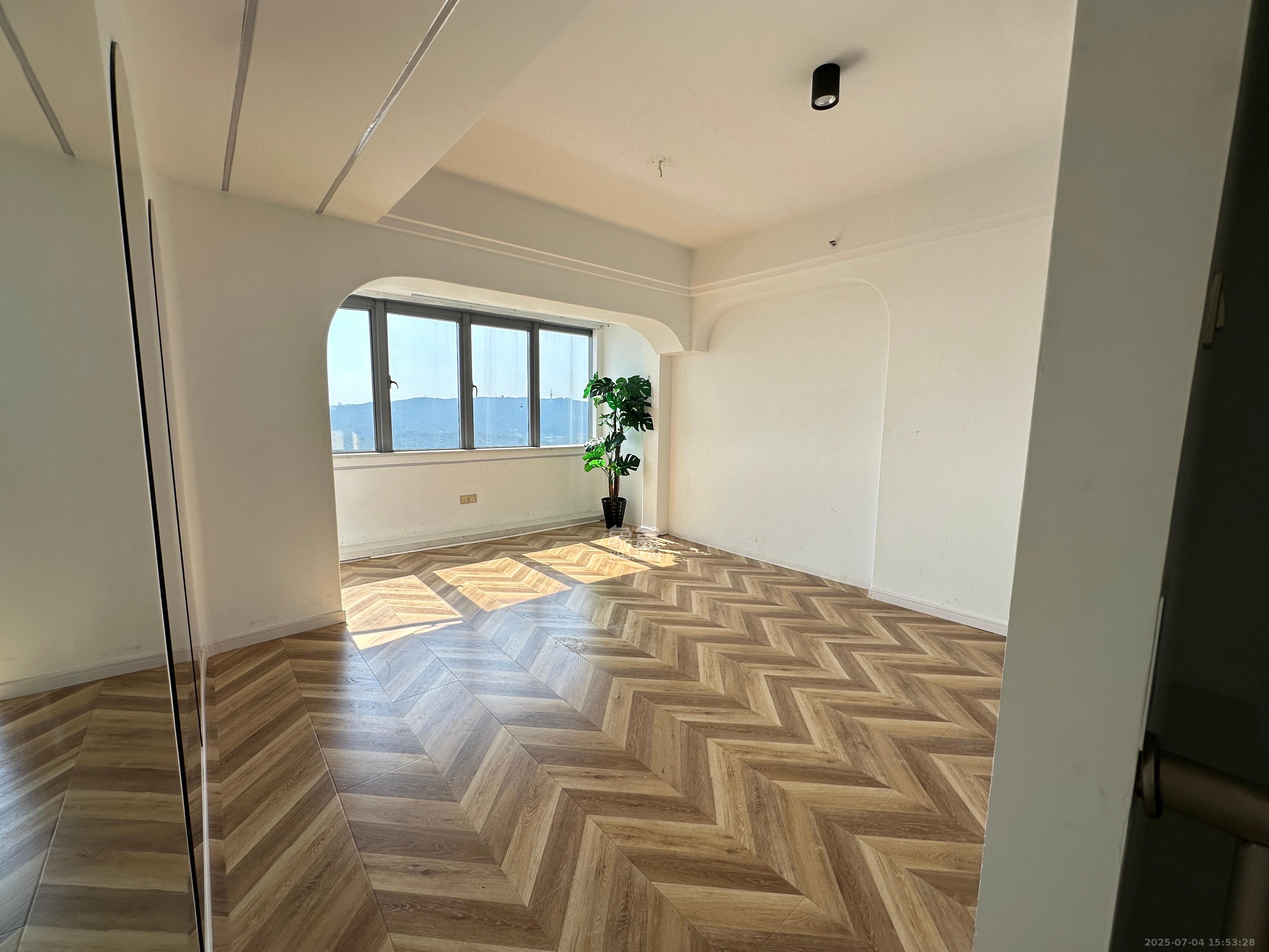 保利国际广场  1室1厅1卫    12000.0元/月室内图