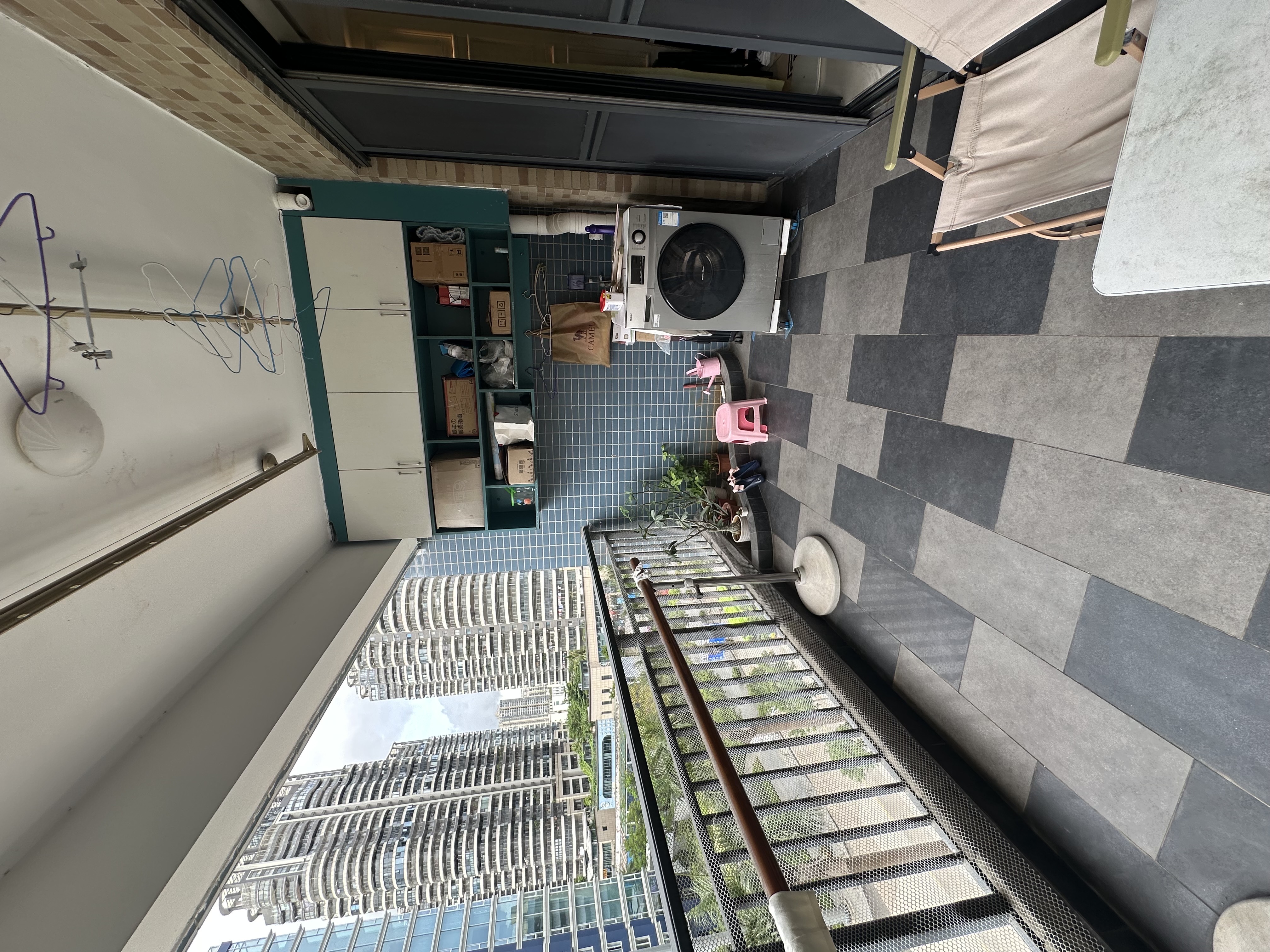 环强御景湾 3室2厅1卫 265.0万 环强御景湾 3室2厅1卫 265.0万客厅