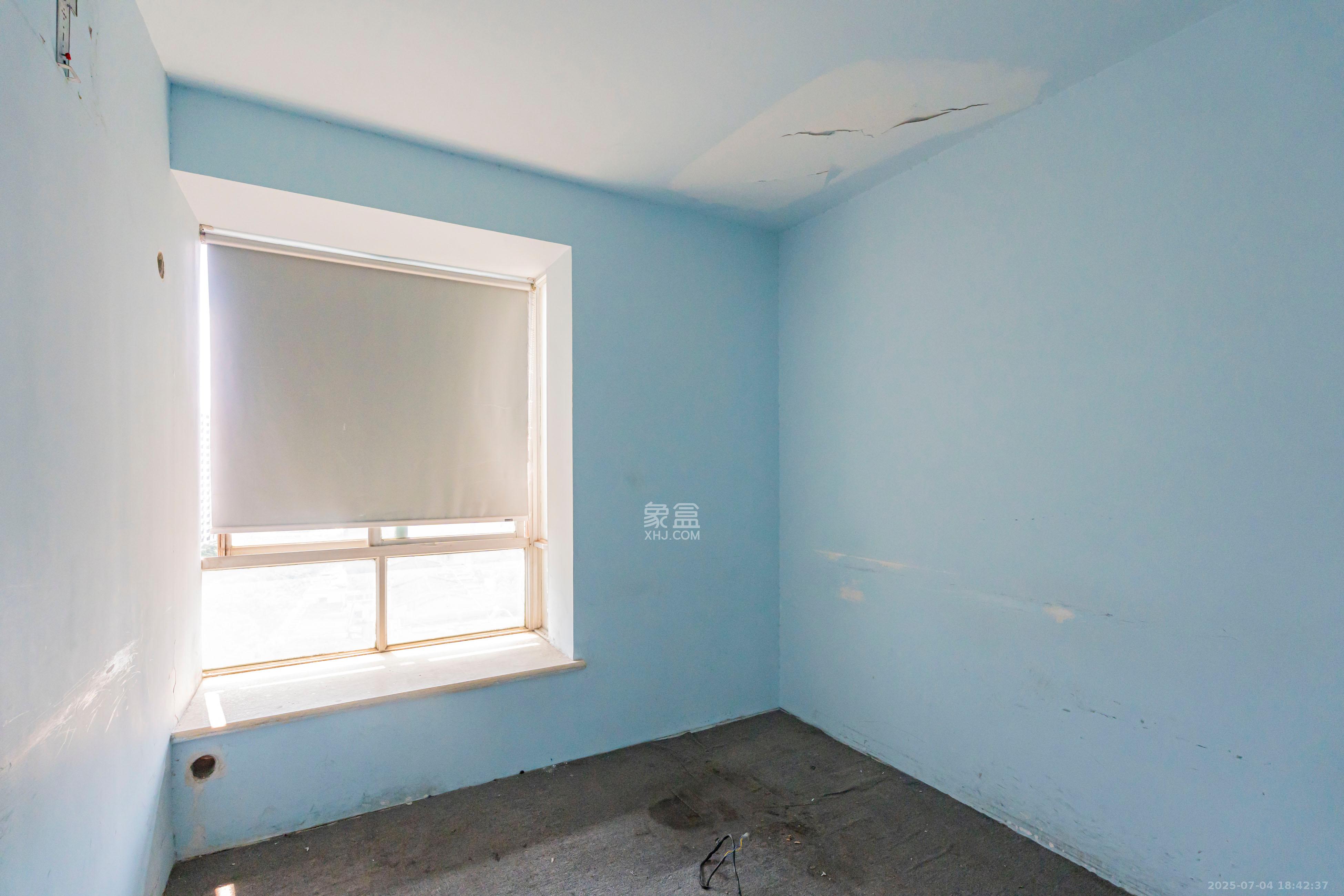 湖南财富中心 4室2厅1卫 82.0万 湖南财富中心 4室2厅1卫 82.0万卧室