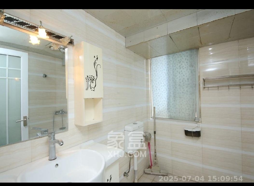 银港水晶城  2室2厅1卫   2100.00元/月室内图