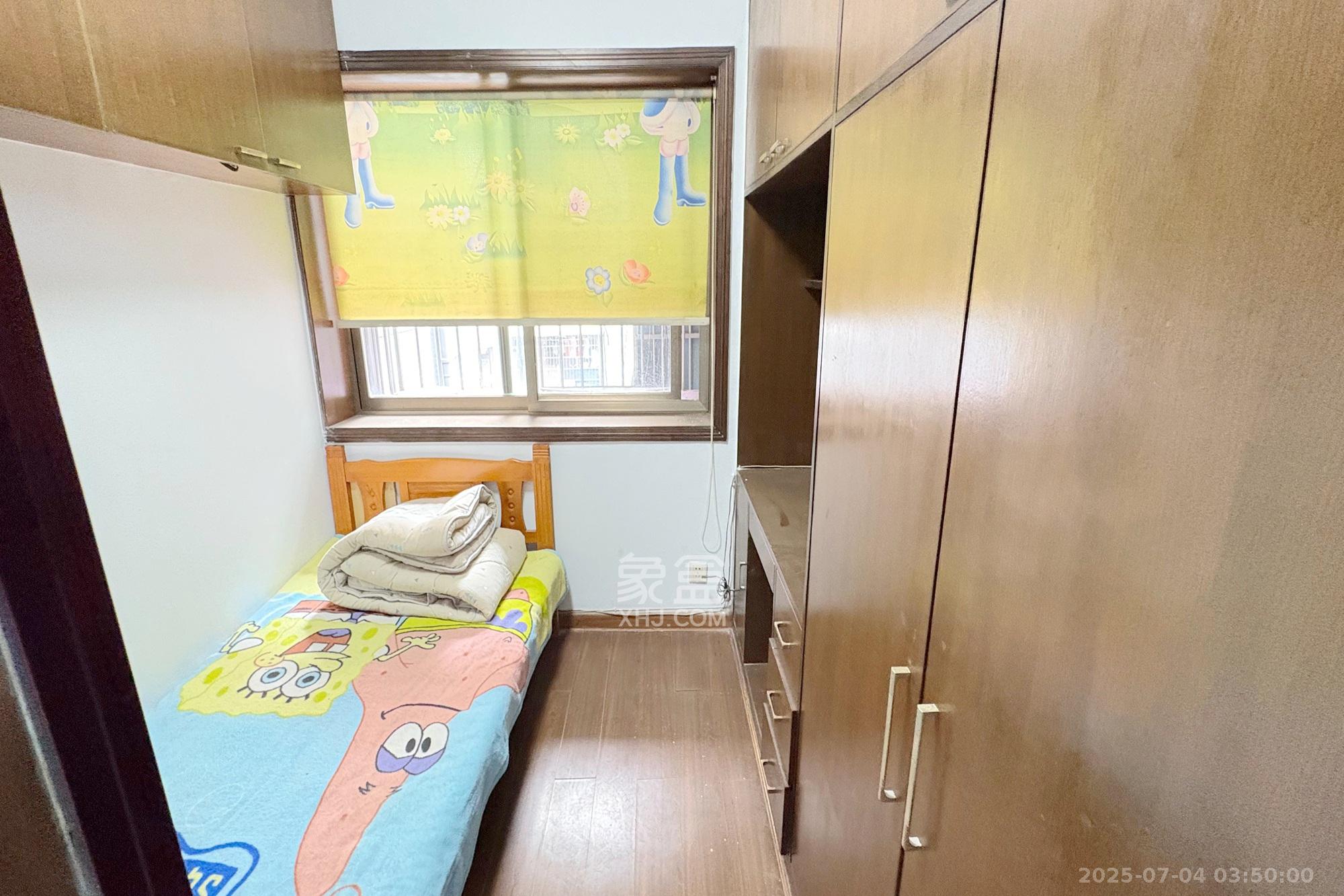 三兴公寓（三兴小区）  2室1厅1卫   48.00万卧室