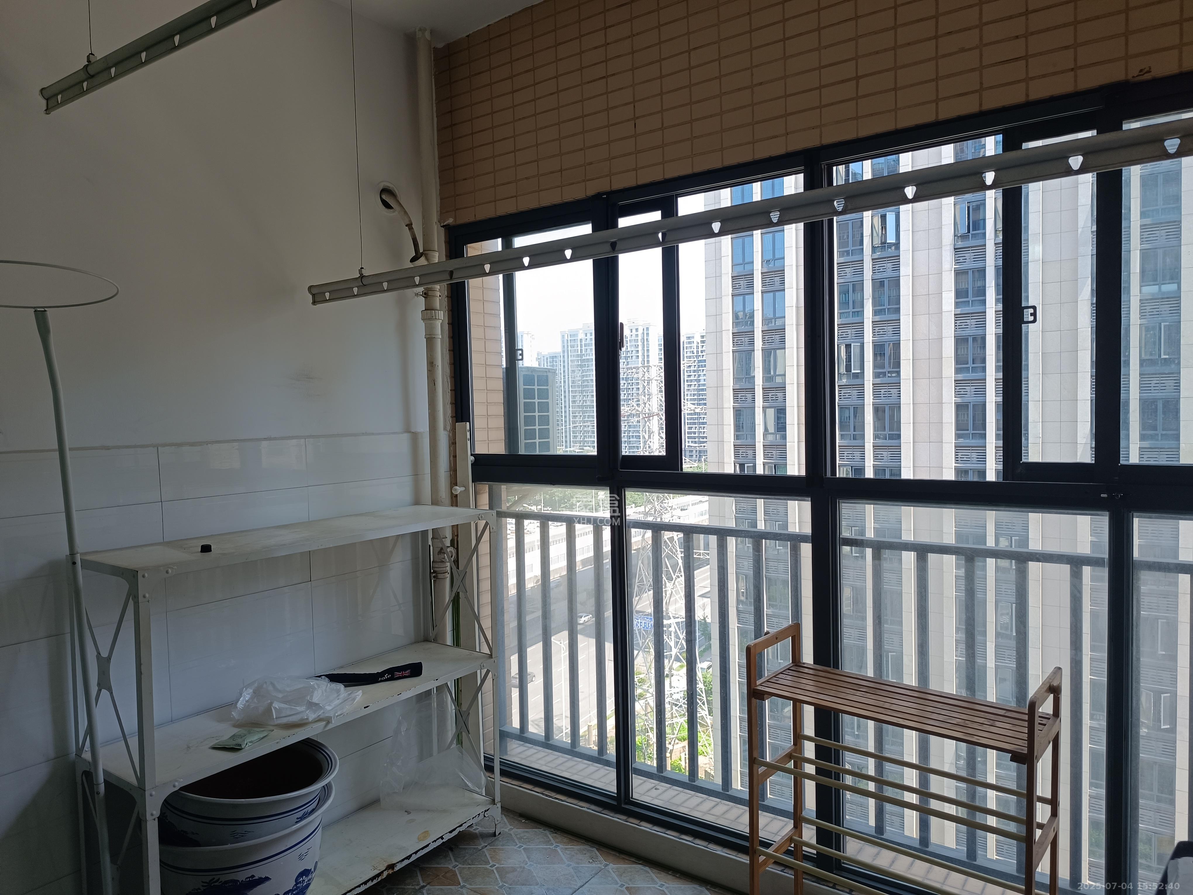 中城丽景香山园  3室2厅2卫   3500.00元/月室内图