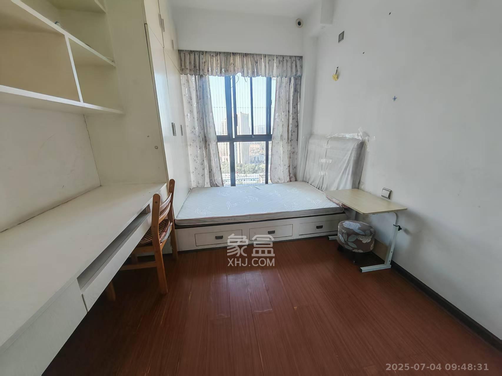 城南故事家园  3室2厅1卫   2100.00元/月室内图