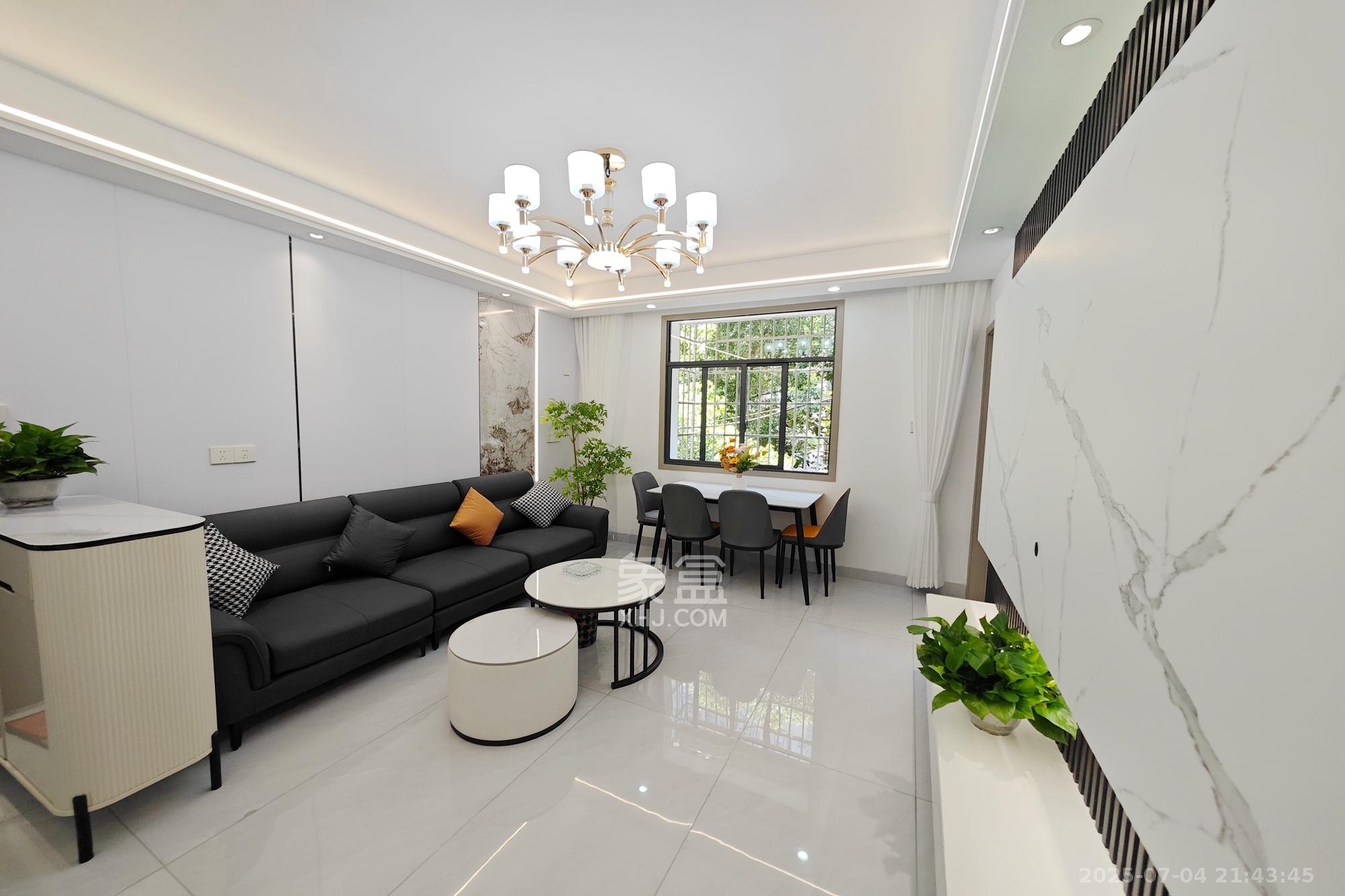 标准件厂宿舍（长沙标准件总厂宿舍）  3室1厅1卫    53.8万客厅