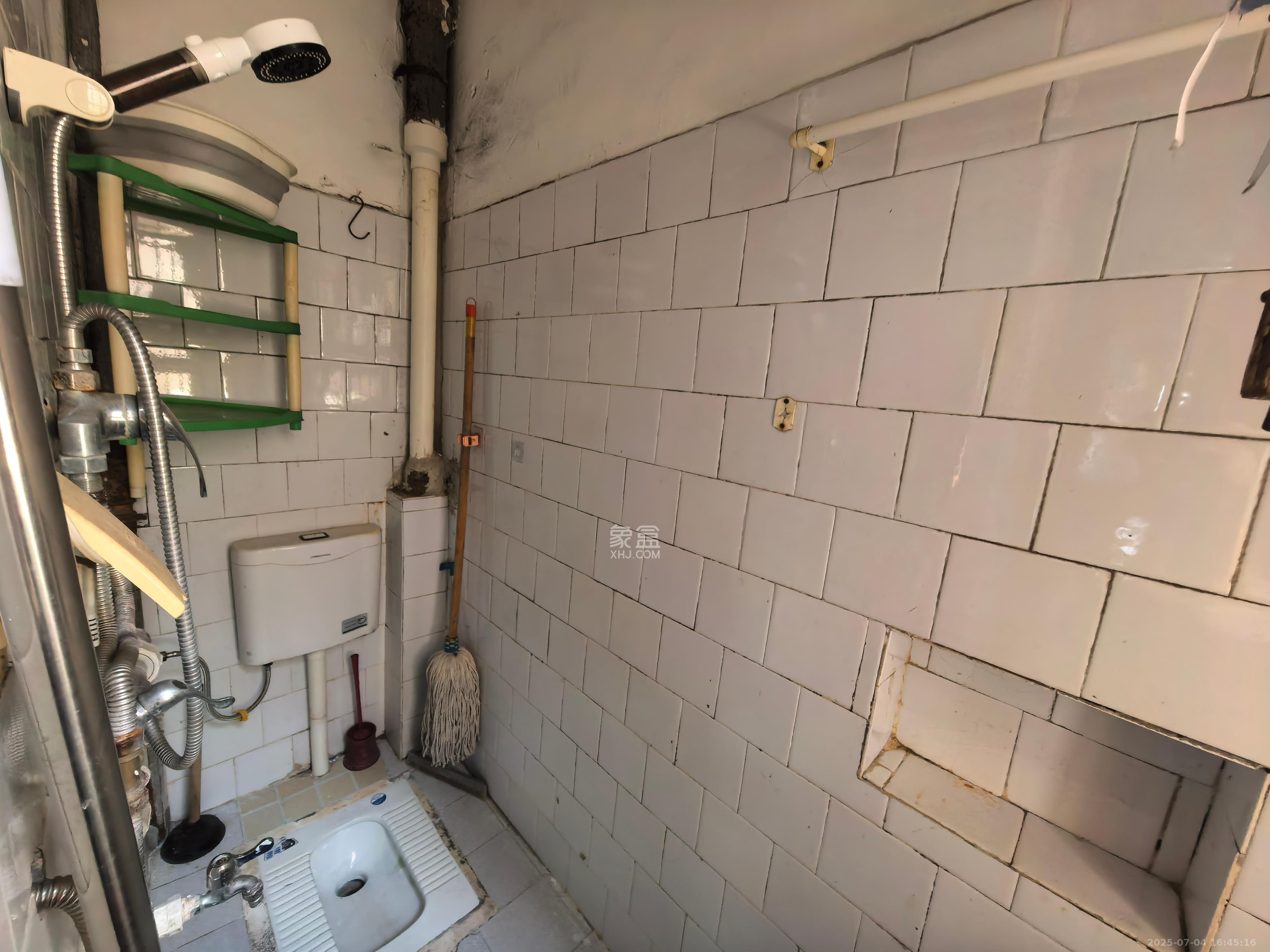 燕山街社区 2室2厅1卫 1300.0元/月 燕山街社区 2室2厅1卫 1300.0元/月室内图