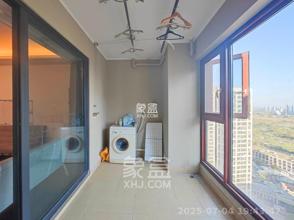 万科魅力之城非凡里 3室2厅2卫 2300.0元/月 万科魅力之城非凡里 3室2厅2卫 2300.0元/月室内图