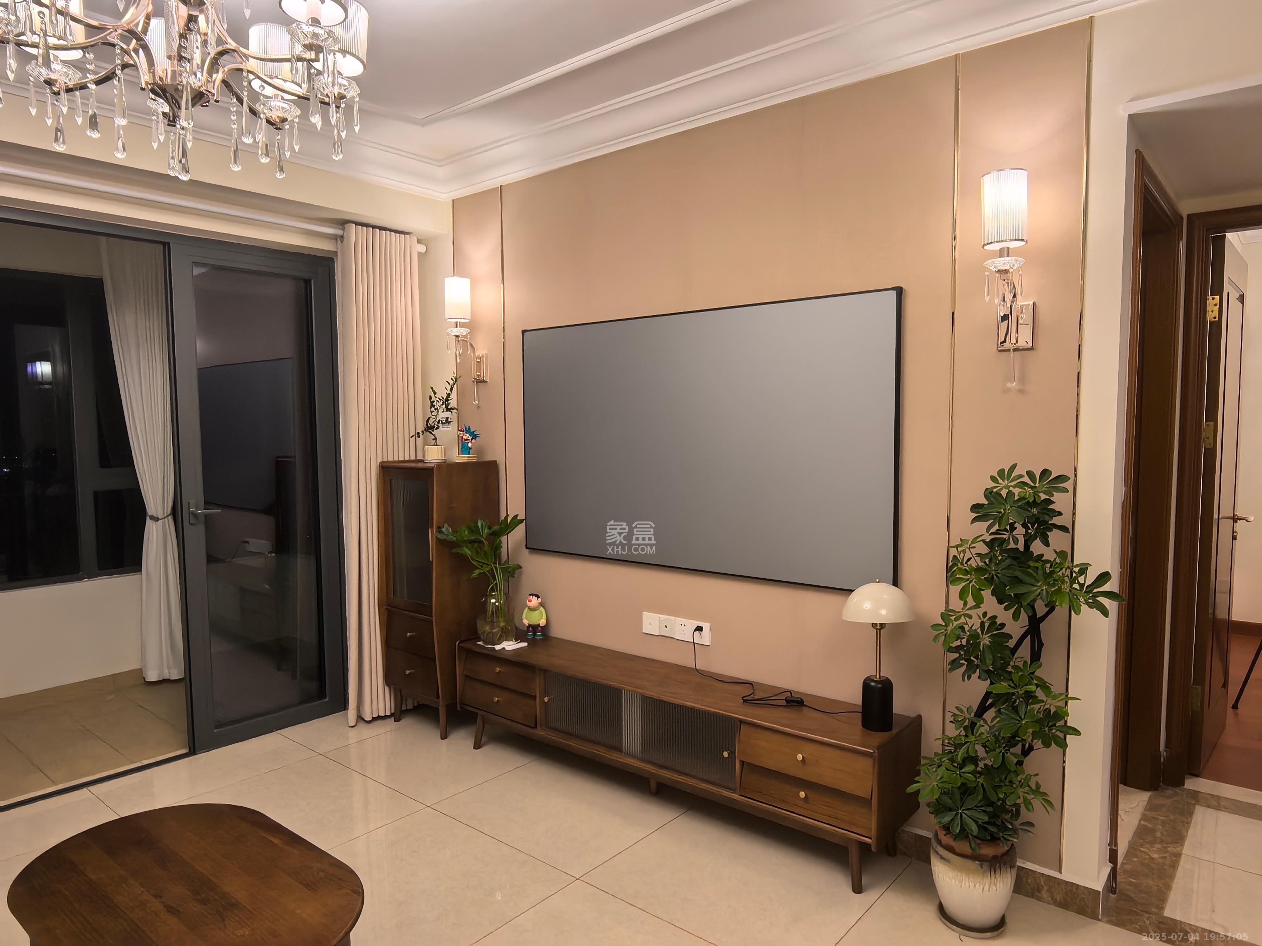 恒大华府 3室2厅1卫 2300.0元/月 恒大华府 3室2厅1卫 2300.0元/月室内图