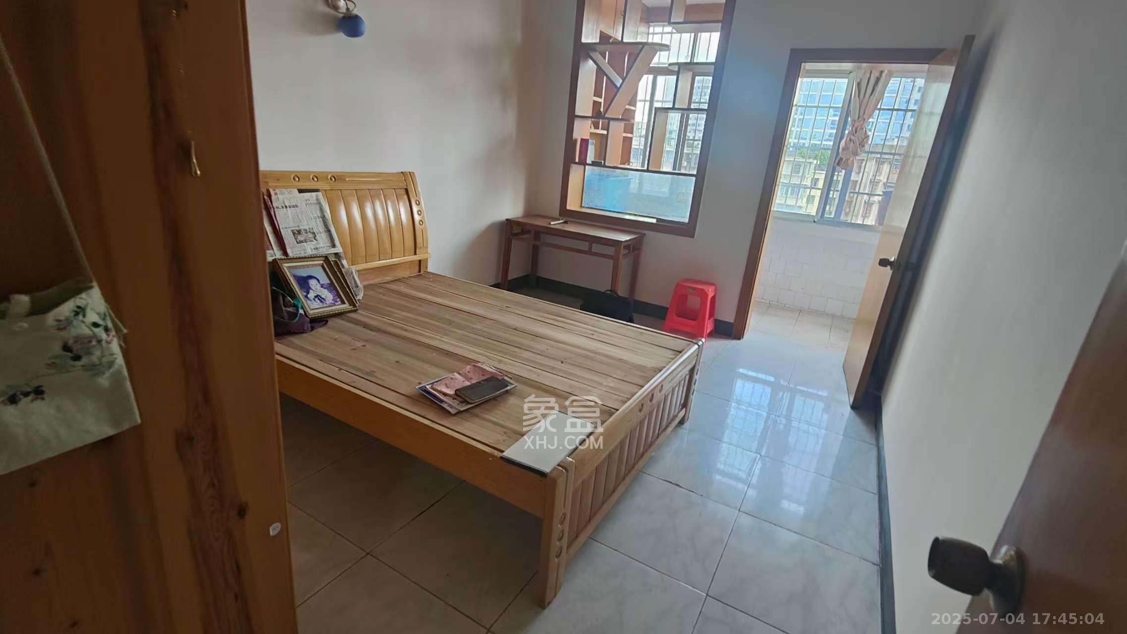 四端里散盘 2室1厅1卫 1800.0元/月 四端里散盘 2室1厅1卫 1800.0元/月室内图