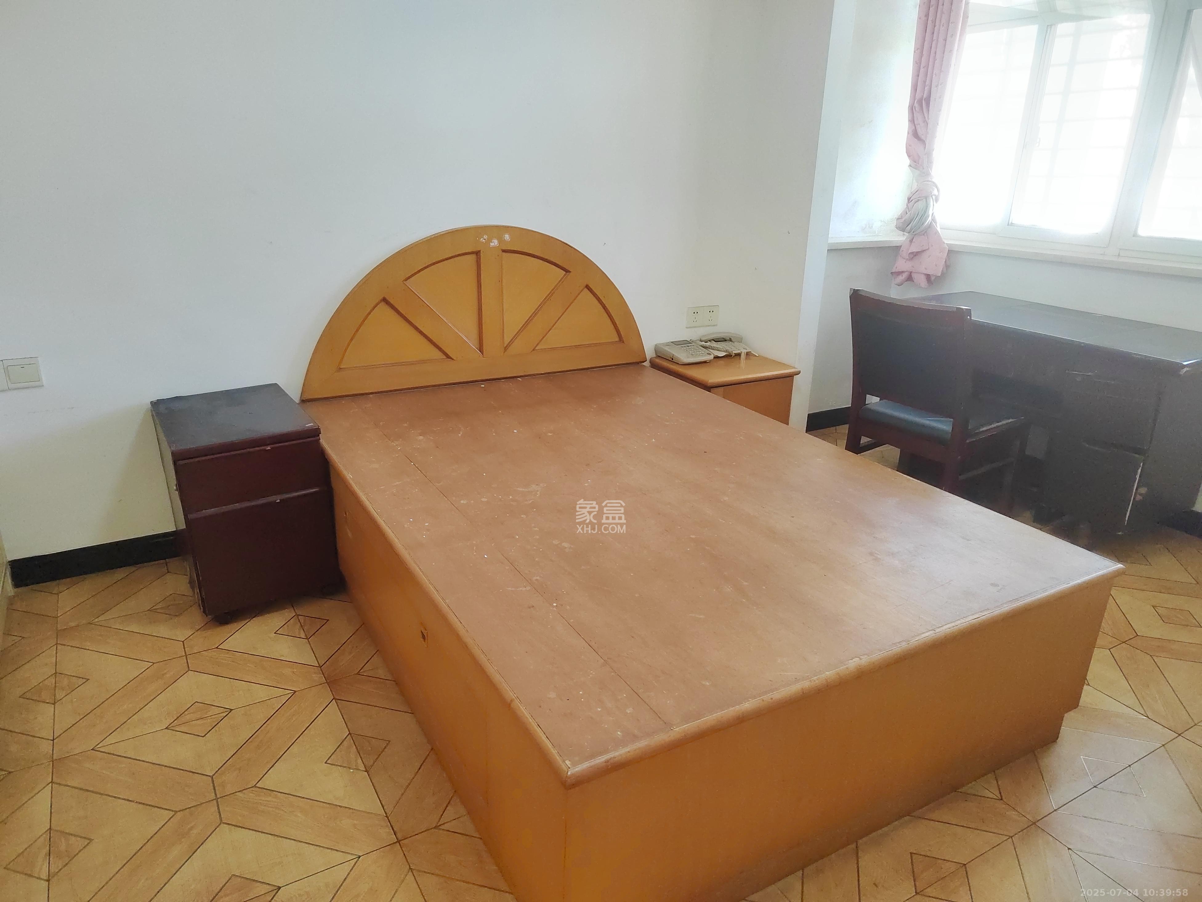 鄱阳小区 3室2厅1卫 1500.0元/月 鄱阳小区 3室2厅1卫 1500.0元/月室内图