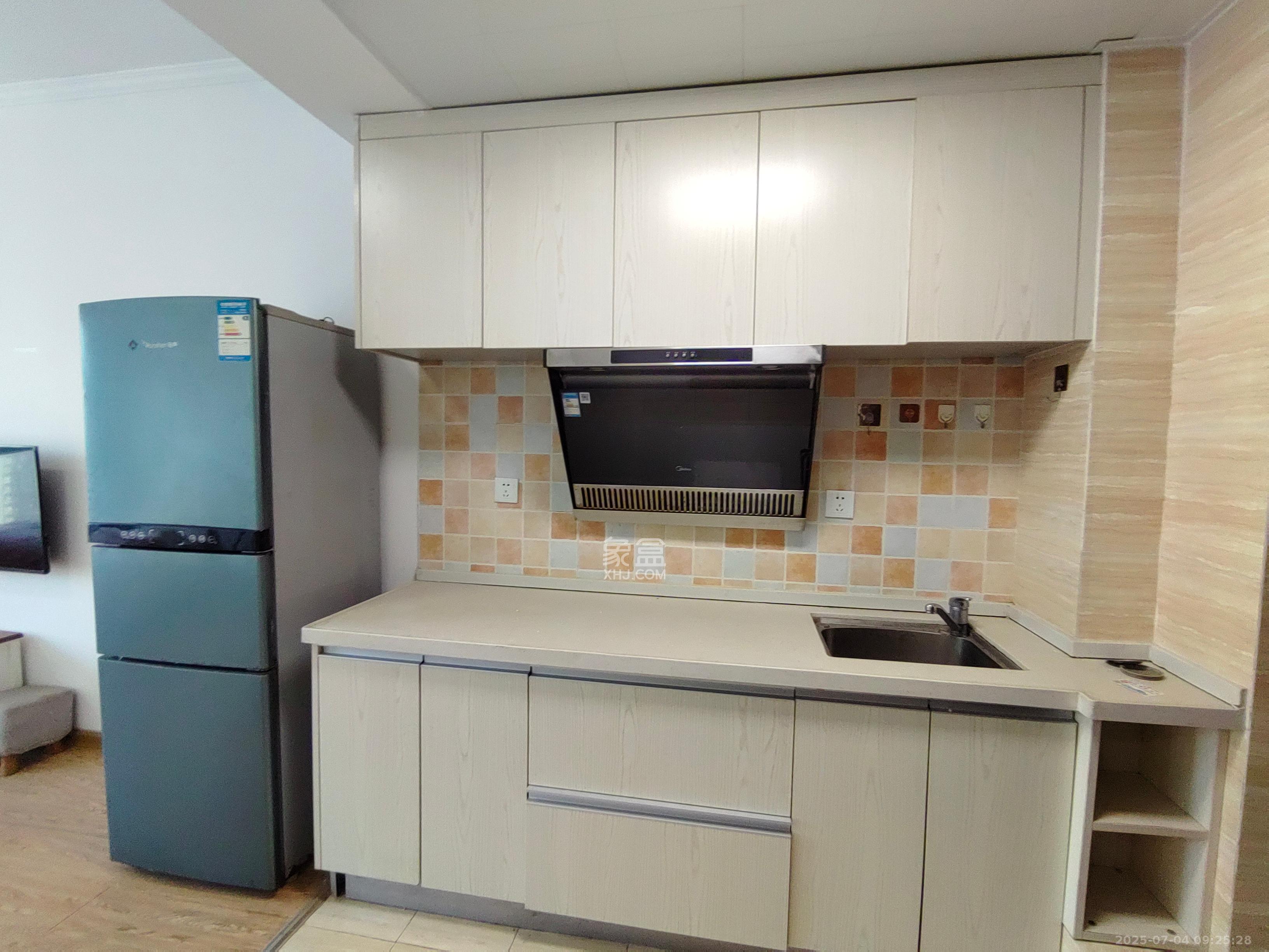 融科东南海 1室0厅1卫 1200.0元/月 融科东南海 1室0厅1卫 1200.0元/月室内图