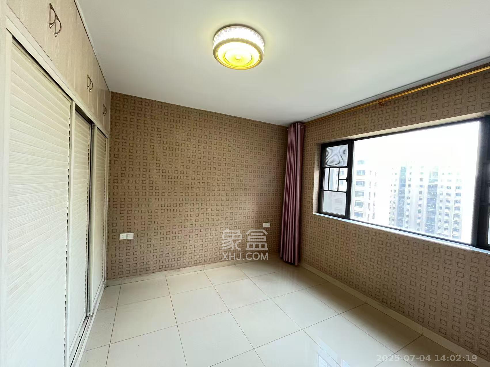 东驿竹园  3室2厅2卫   2200.00元/月室内图