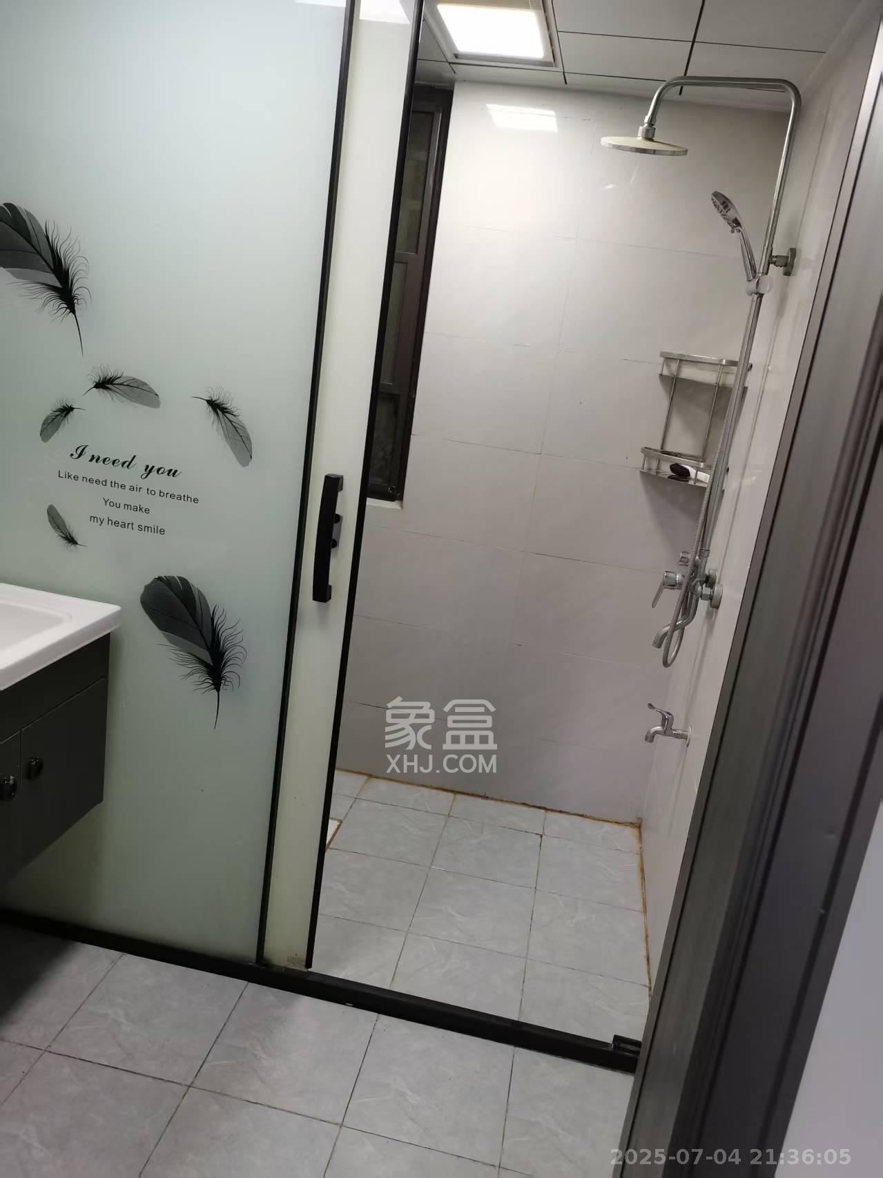 通号岭绣苑  3室2厅1卫    1900.0元/月室内图