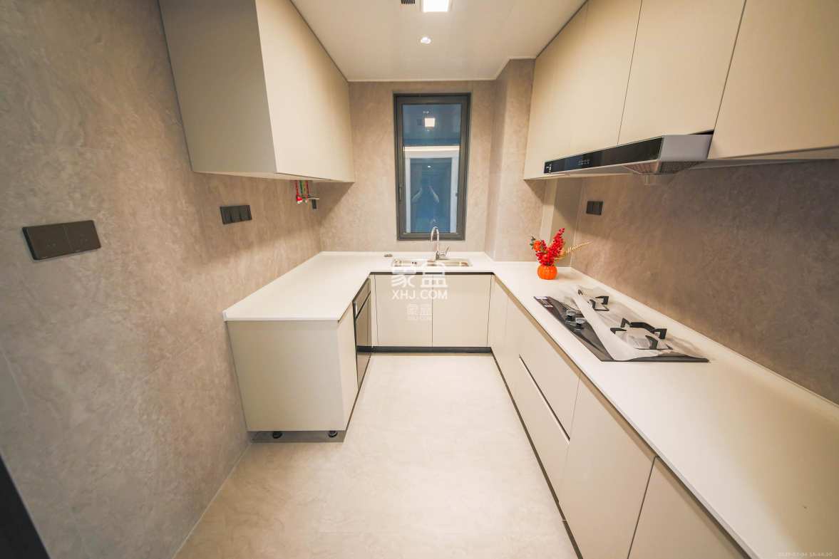 长沙润府B区 3室2厅2卫 208.0万 长沙润府B区 3室2厅2卫 208.0万厨房