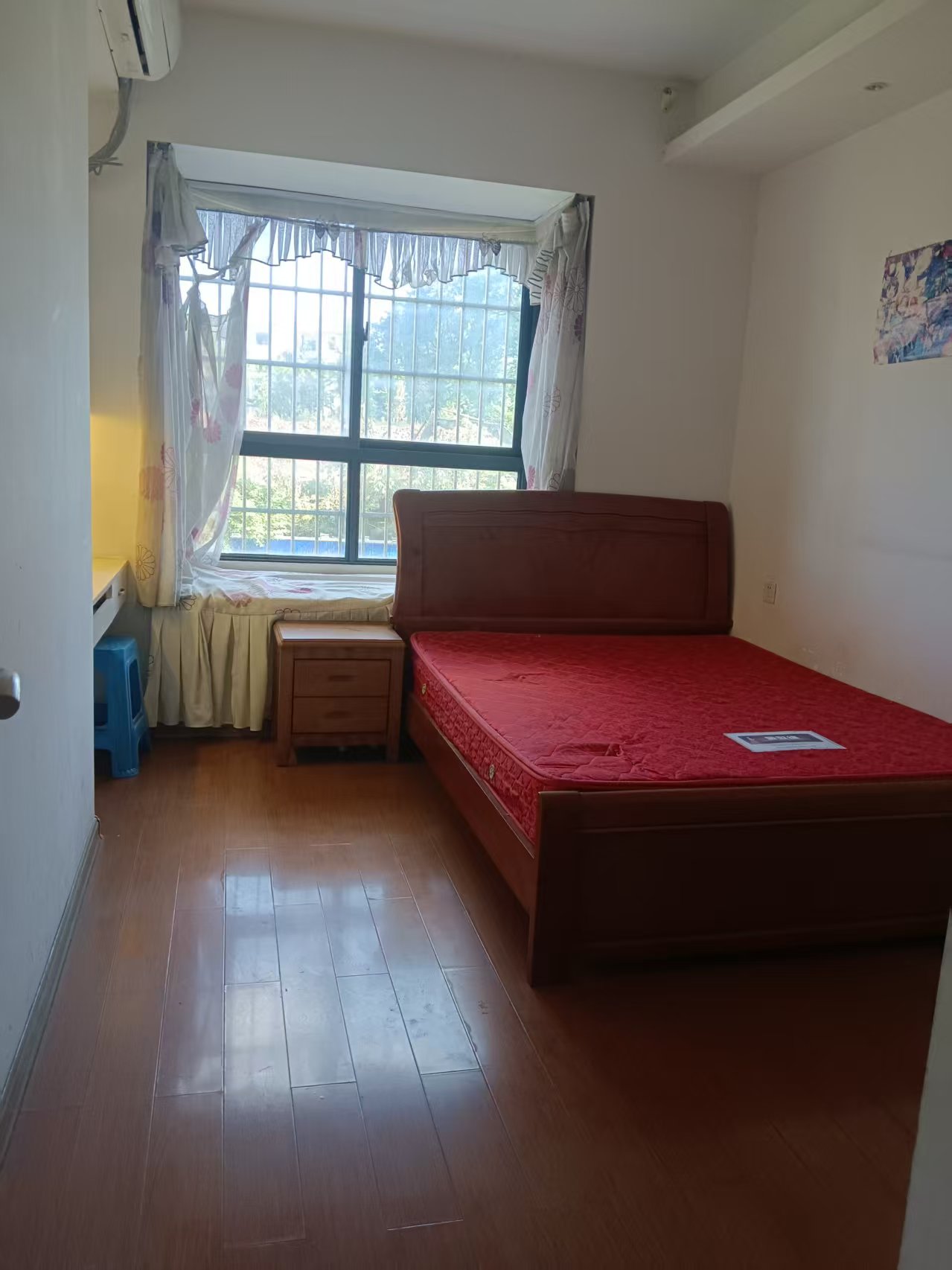 名仕华府  3室2厅2卫   2000.00元/月室内图