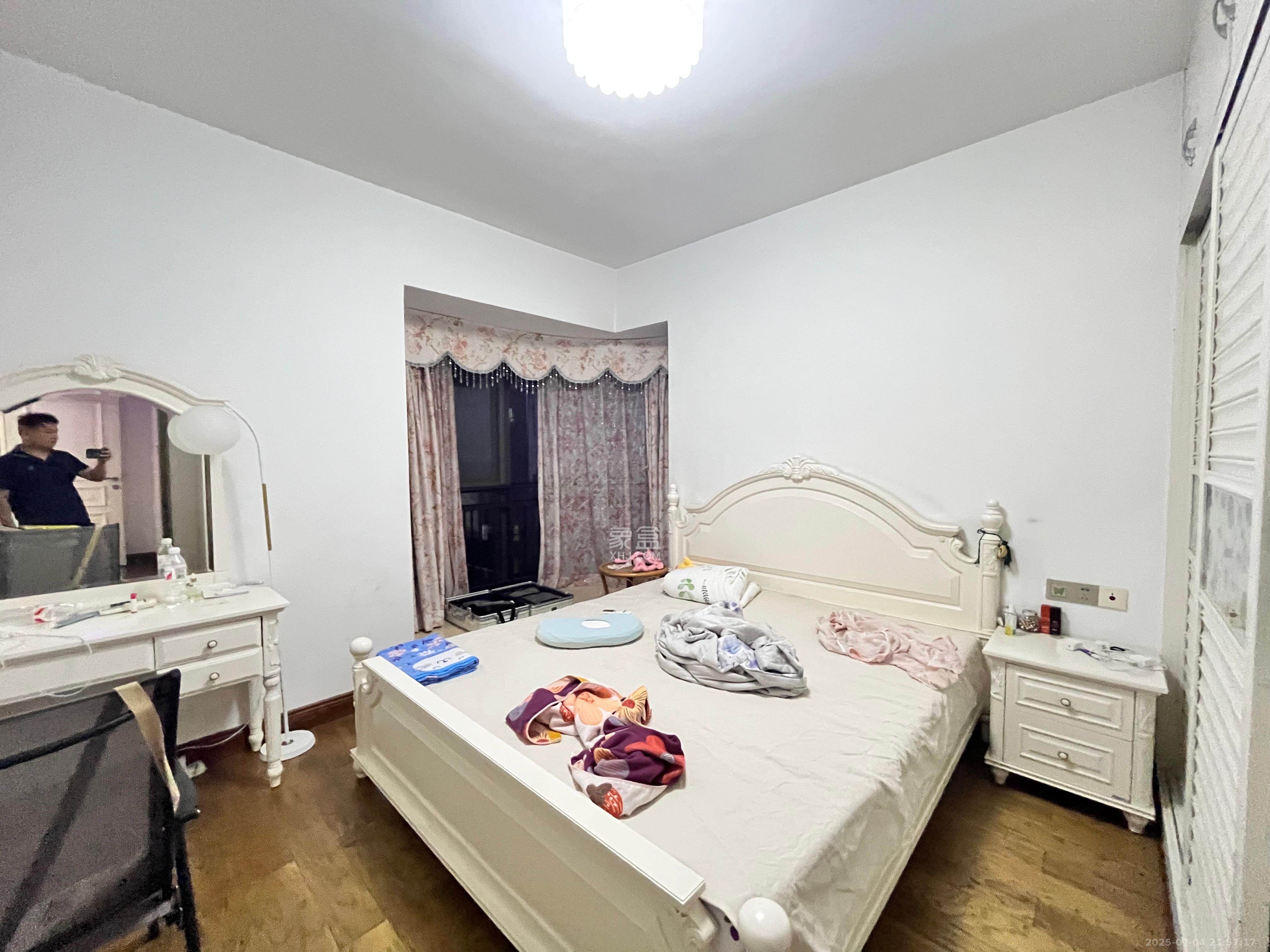 湘域熙岸 3室2厅2卫 3500.0元/月 湘域熙岸 3室2厅2卫 3500.0元/月室内图