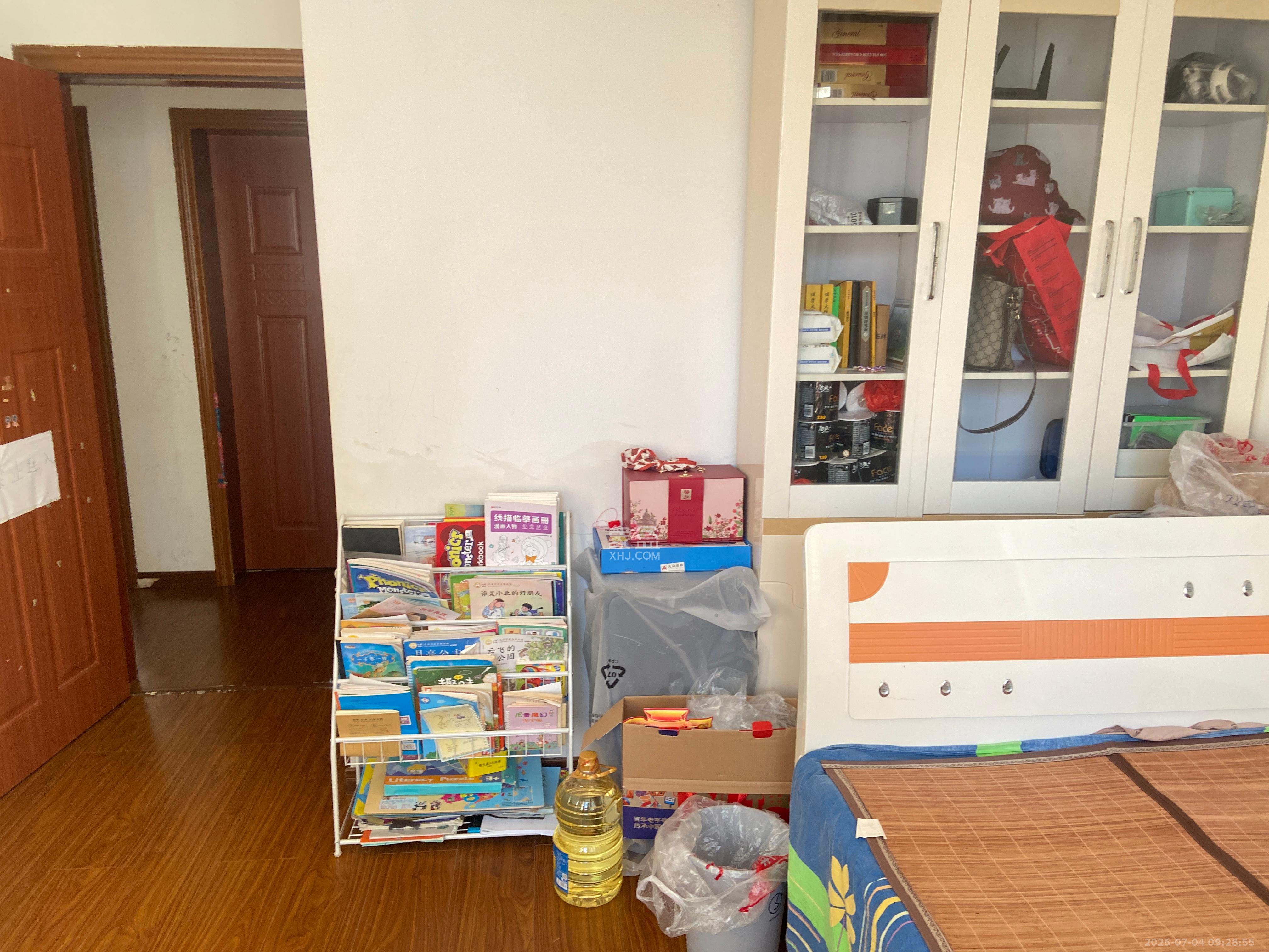 钱隆樽品(一、二、三期)  3室2厅2卫   2500.00元/月室内图