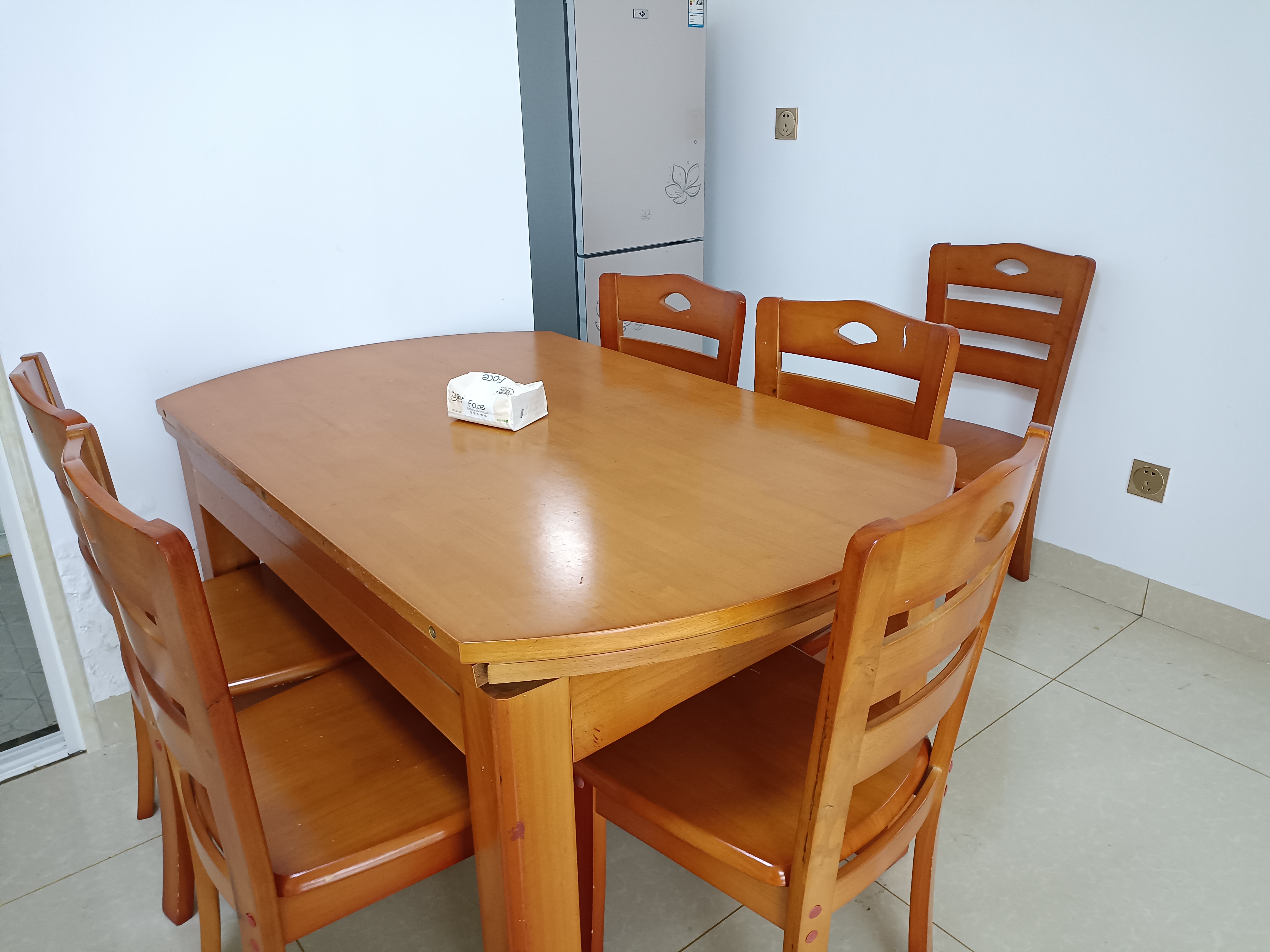 富兴嘉城 3室2厅2卫 1600.0元/月 富兴嘉城 3室2厅2卫 1600.0元/月室内图