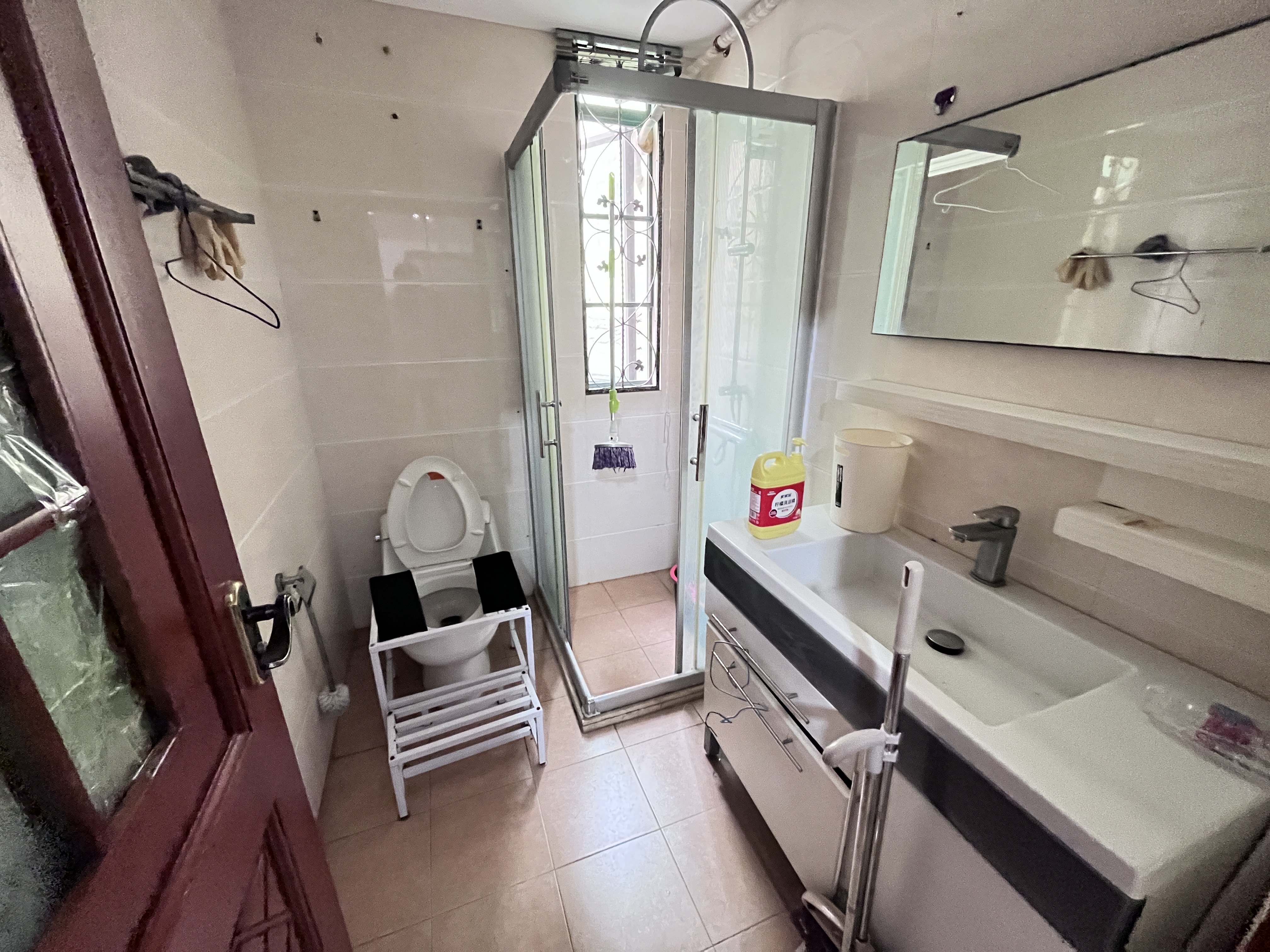 亚洲豪苑北区 3室2厅2卫 236.0万 亚洲豪苑北区 3室2厅2卫 236.0万客厅