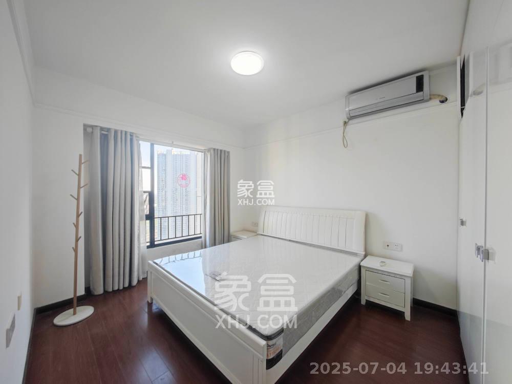 万科魅力之城非凡里 3室2厅2卫 2300.0元/月 万科魅力之城非凡里 3室2厅2卫 2300.0元/月室内图