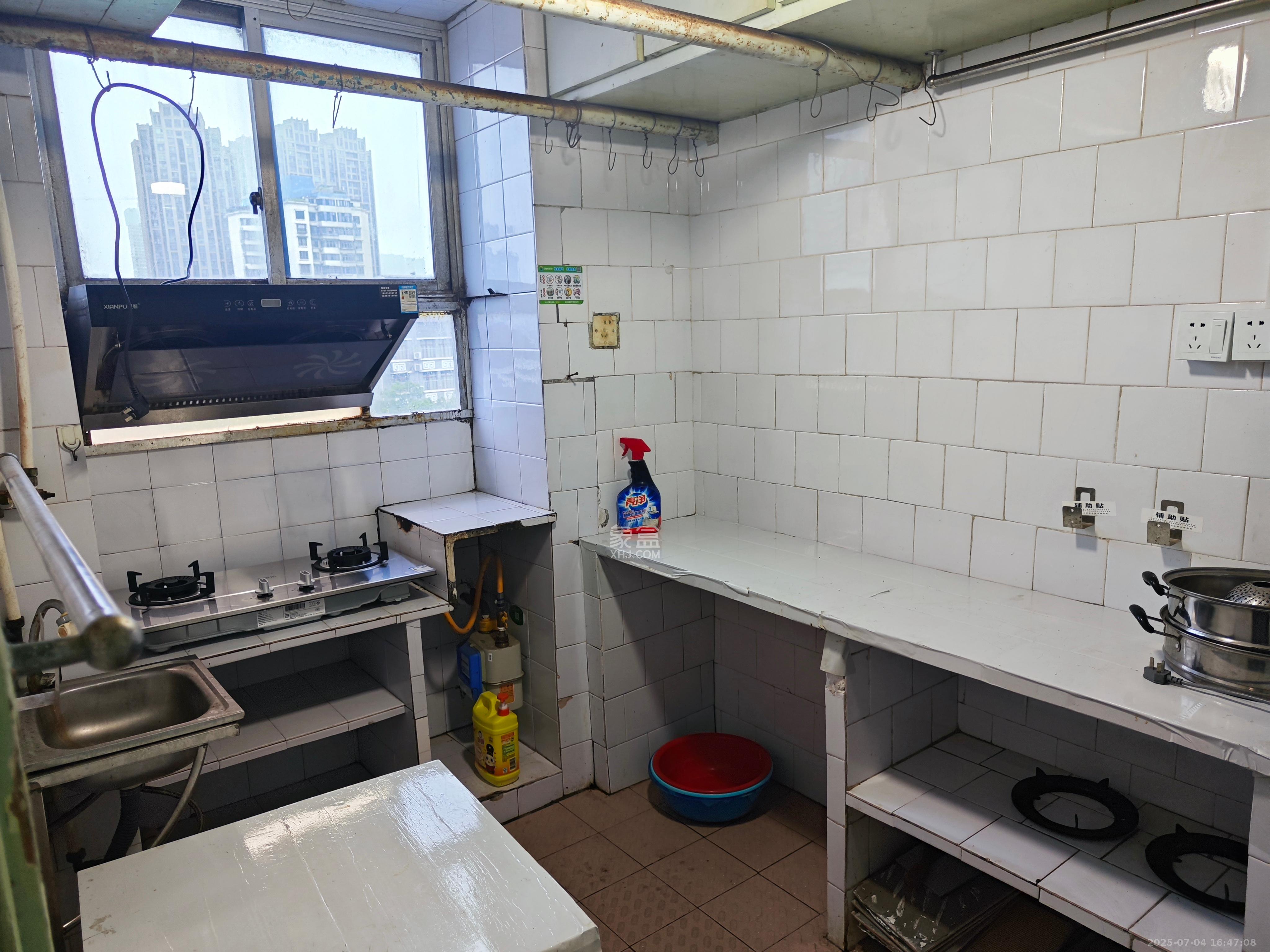 周南中学宿舍 2室1厅1卫 1500.0元/月 周南中学宿舍 2室1厅1卫 1500.0元/月室内图