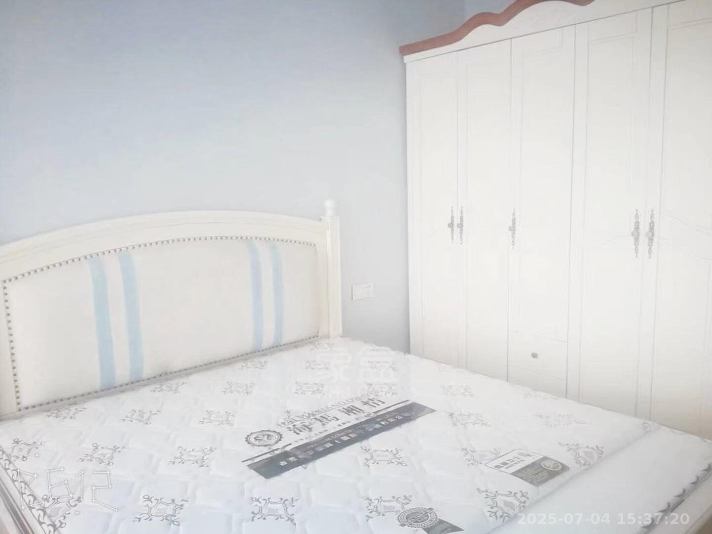 金轮翡翠名园 4室2厅2卫 2000.0元/月 金轮翡翠名园 4室2厅2卫 2000.0元/月室内图