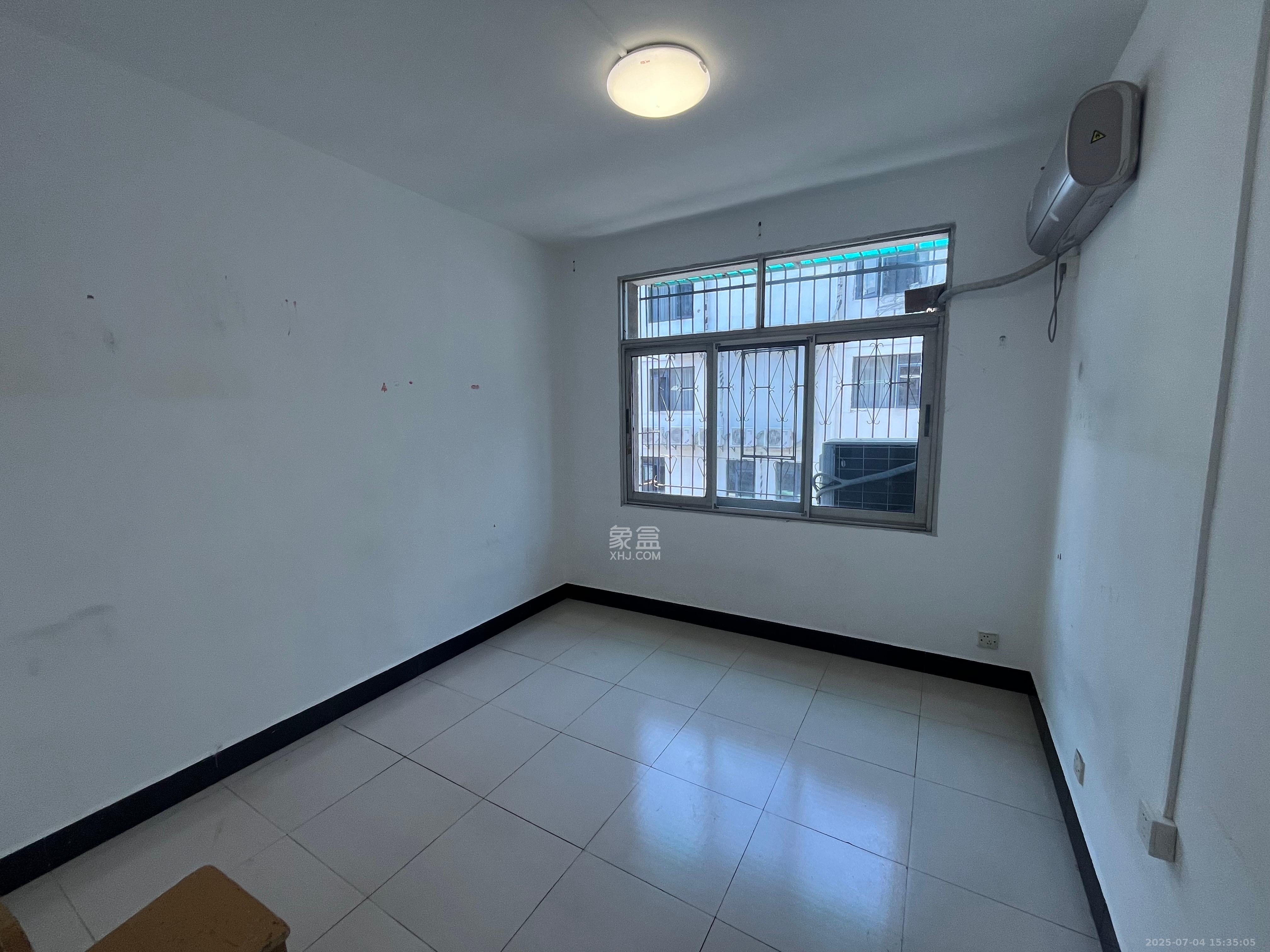 中山路散盘  4室1厅1卫    1900.0元/月 中山路散盘  4室1厅1卫    1900.0元/月室内图